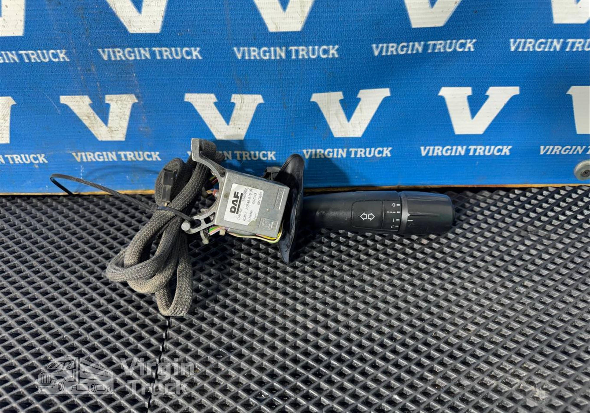 1892960 Переключатель поворотов подрулевой для Daf CF I (с 2000 по 2006)