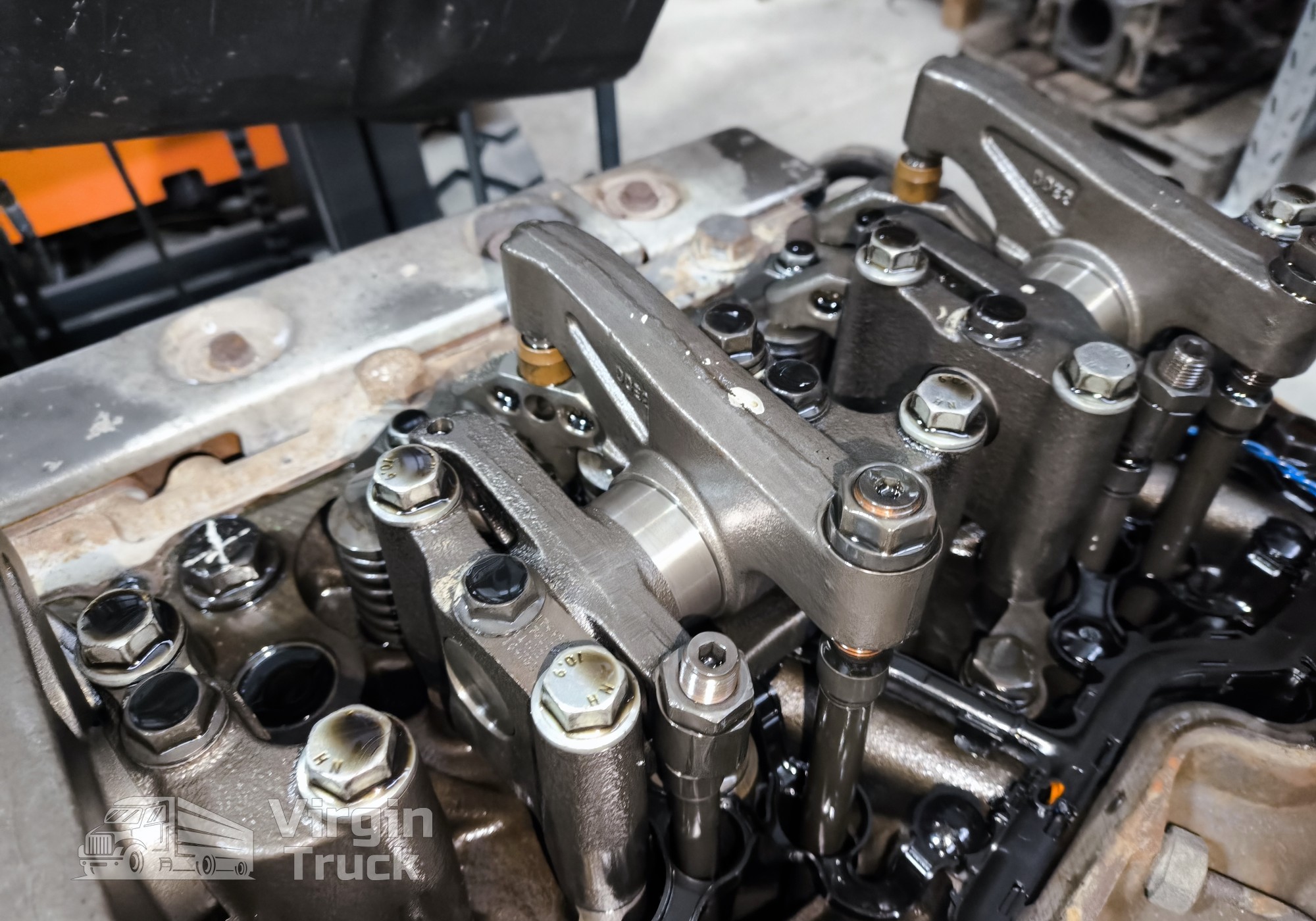 1744670 Вал рокеров для Daf XF105 (с 2005)