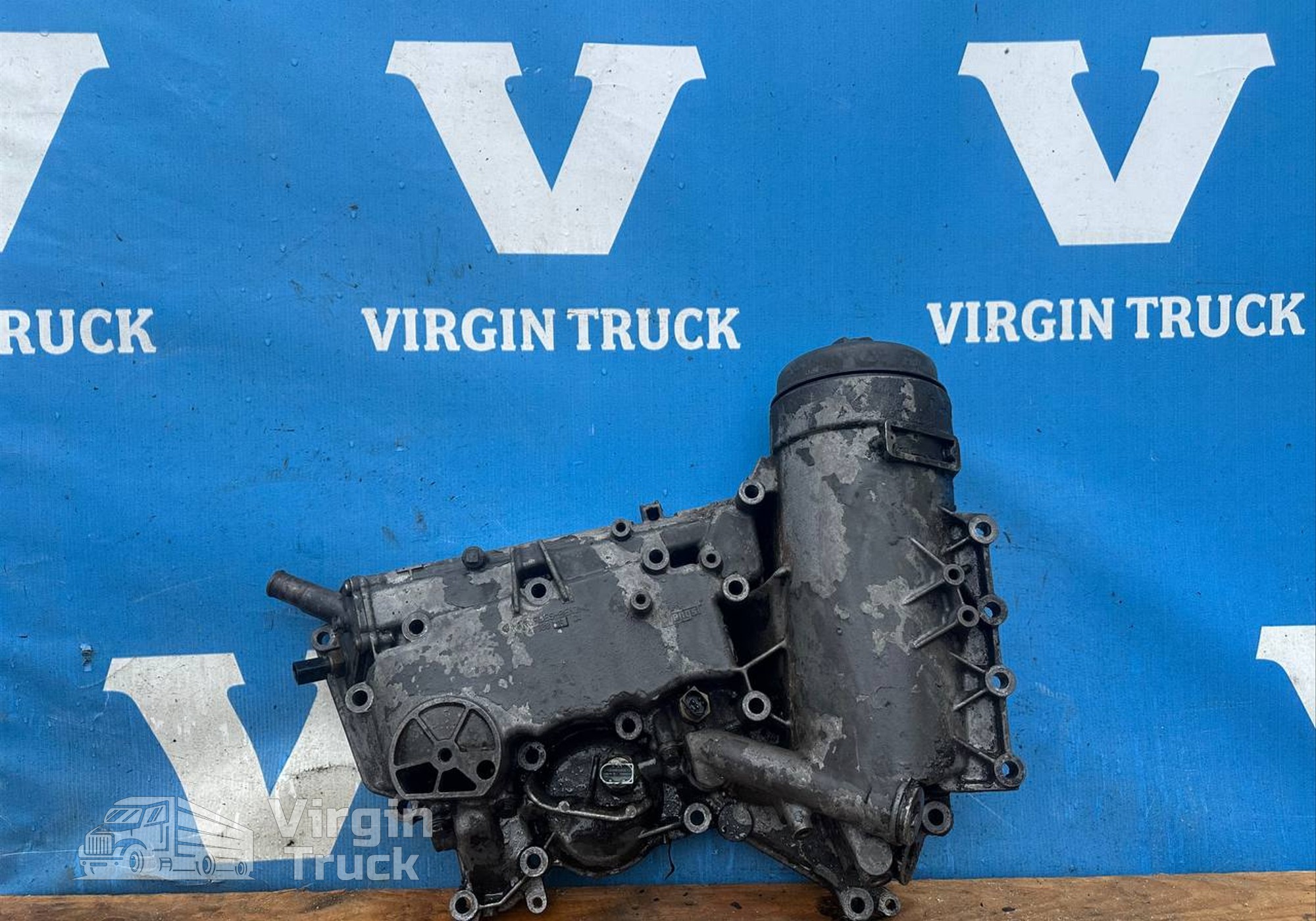 A5411883104 Кoрпуc мacляногo фильтра с теплoобмeнником для Mercedes-Benz Actros