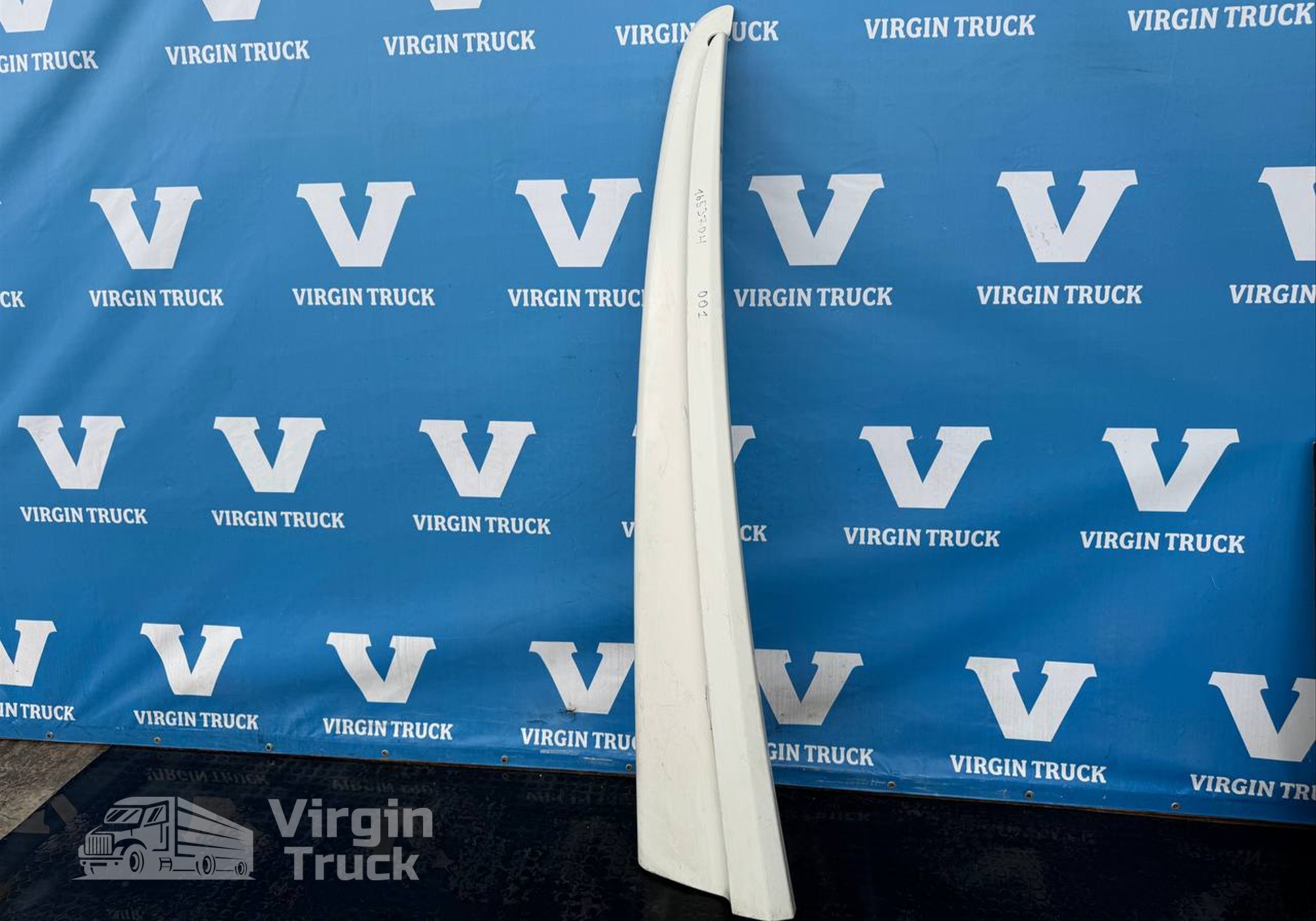 1653704 Спойлер кабины верхний правый для Daf XF105 (с 2005)