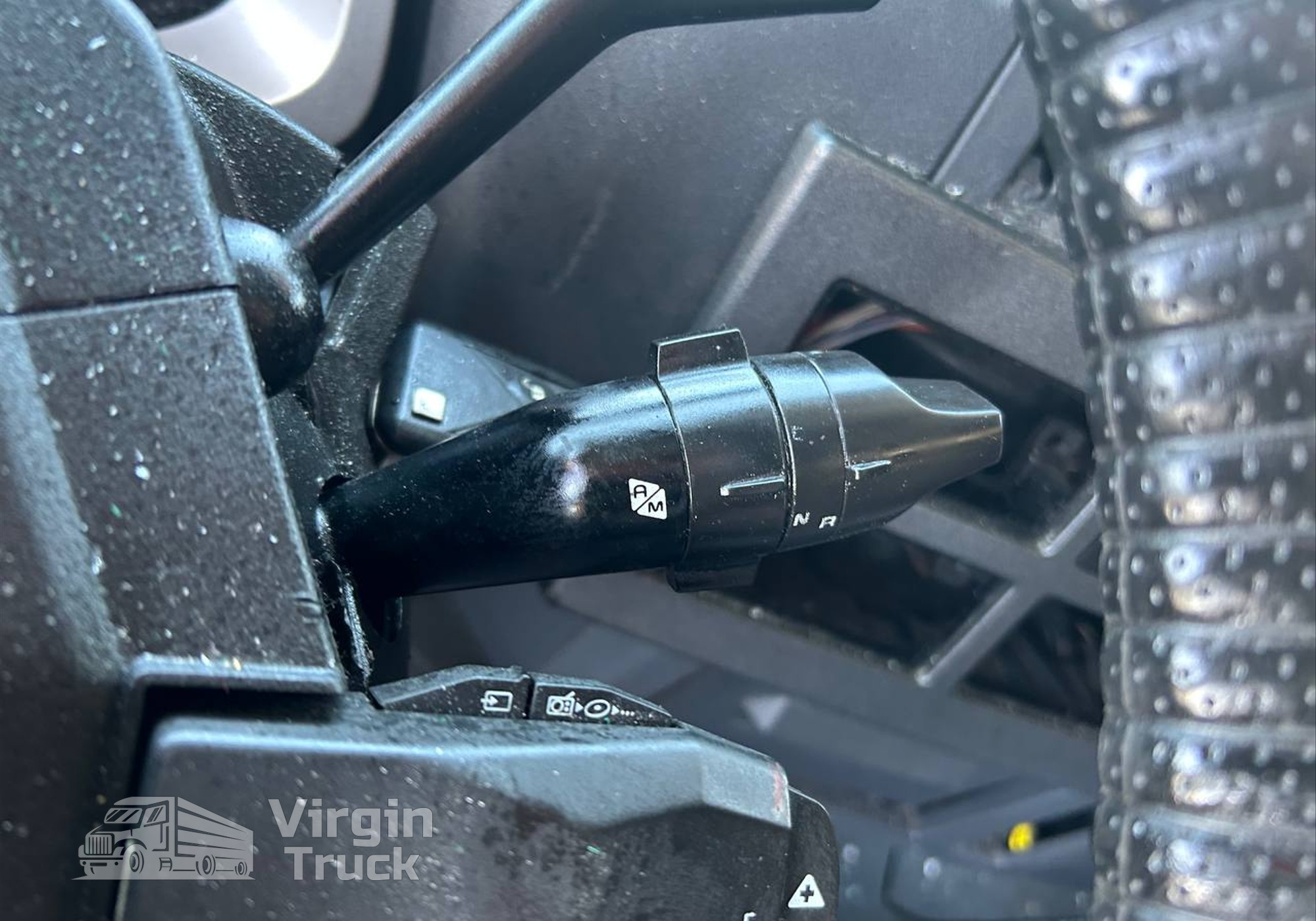 7422007399 Переключатель подрулевой для Renault T (с 2013)