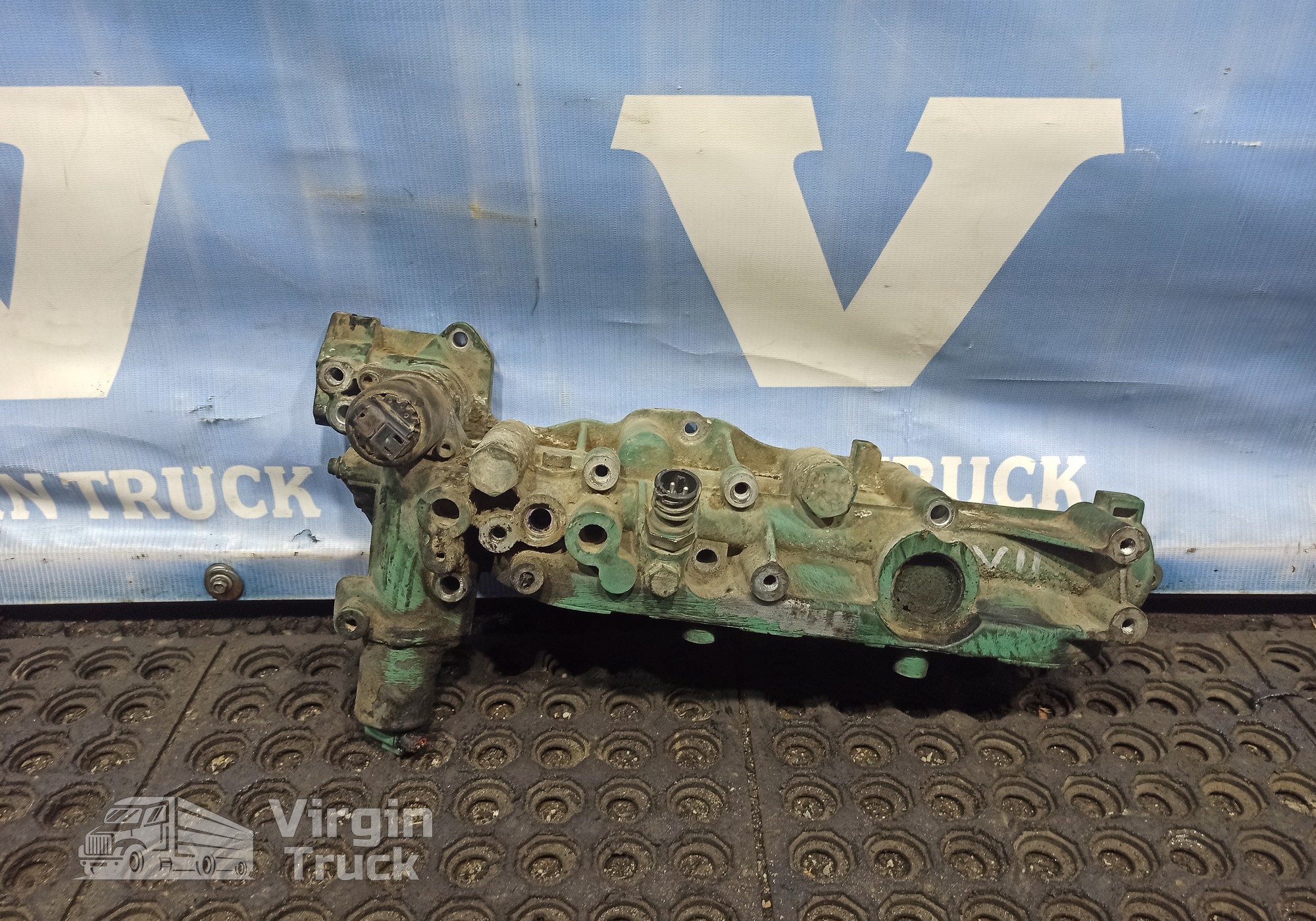 22095530 Кронштейн масляного фильтра для Volvo FH