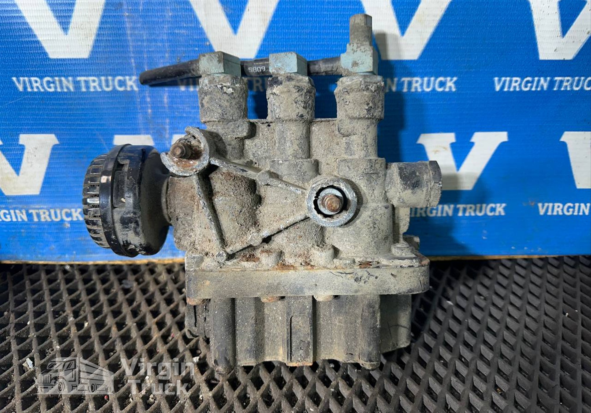 5010457434 Кран уровня пола главный