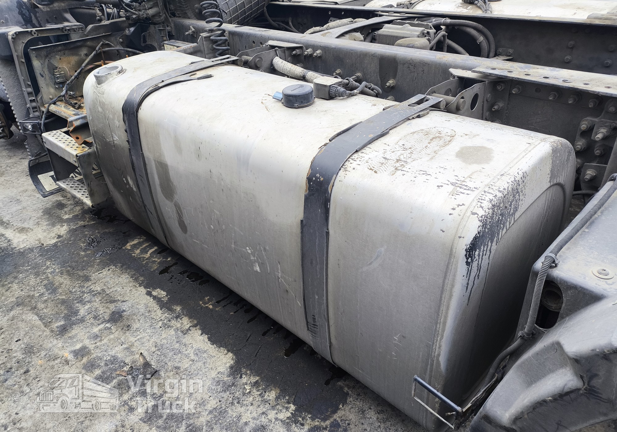 7421516455 Бак топливный 650L 2019г. для Volvo FH