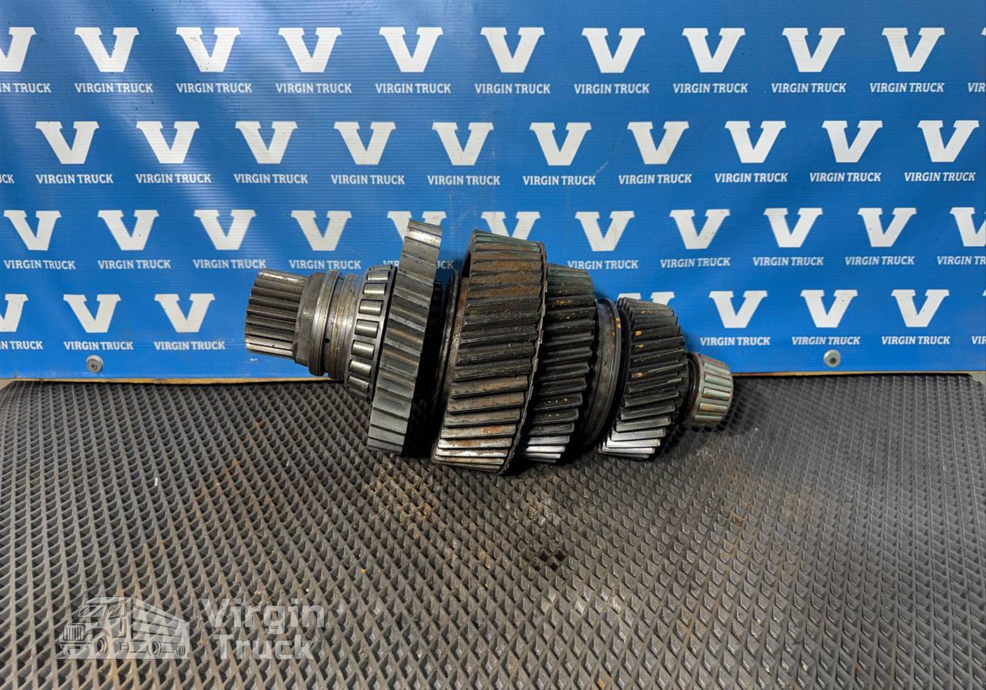 1521406 Вал вторичный КПП для Volvo FM