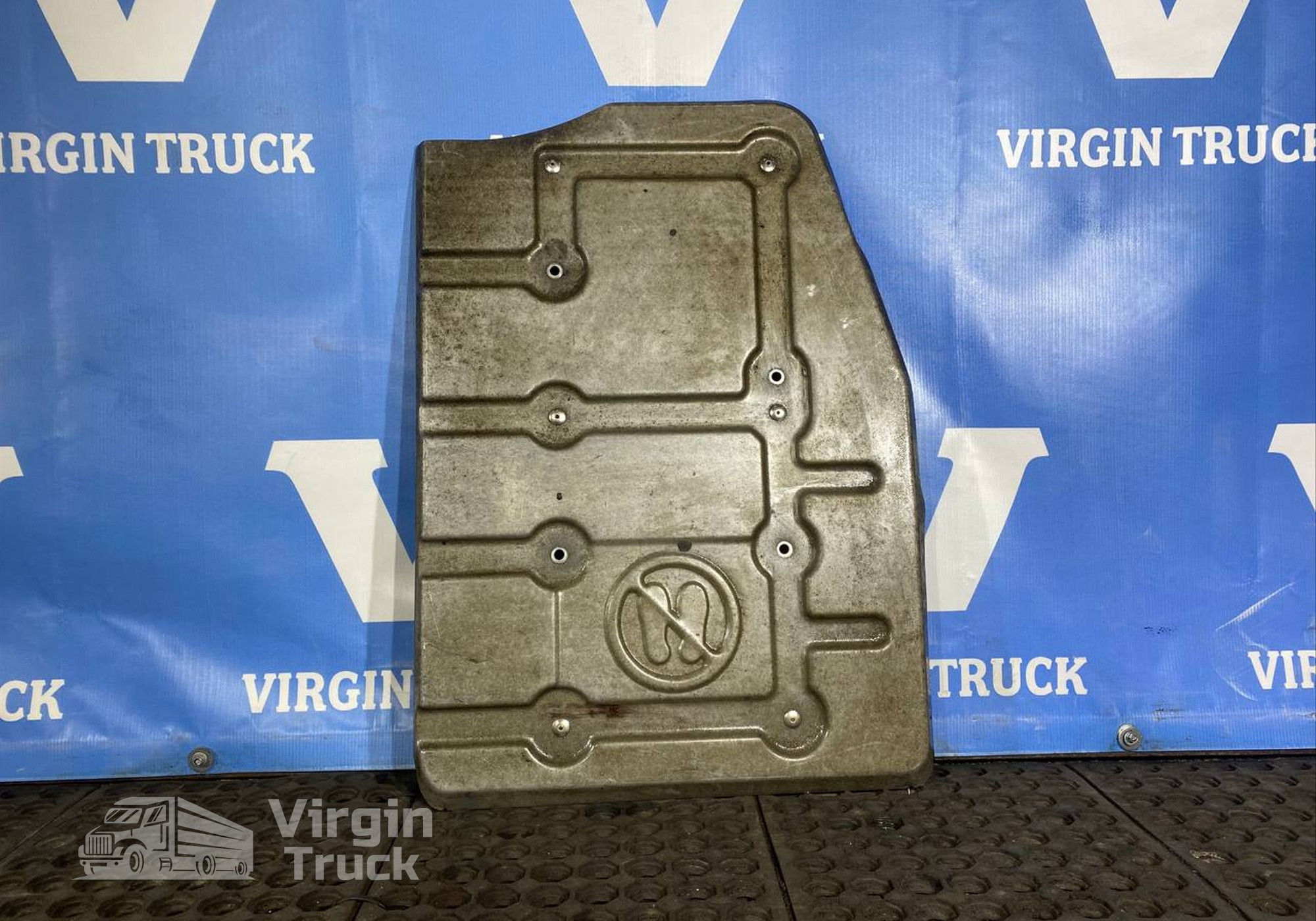 21297258 Защита глушителя верхняя 2017 для Volvo FH 4 (с 2012)
