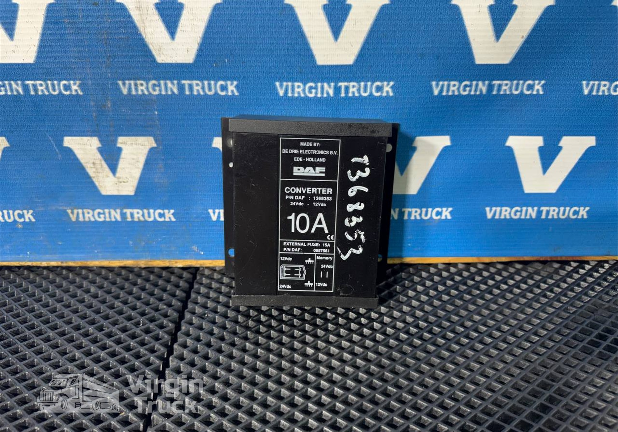 1726283 Преобразователь напряжения 10А