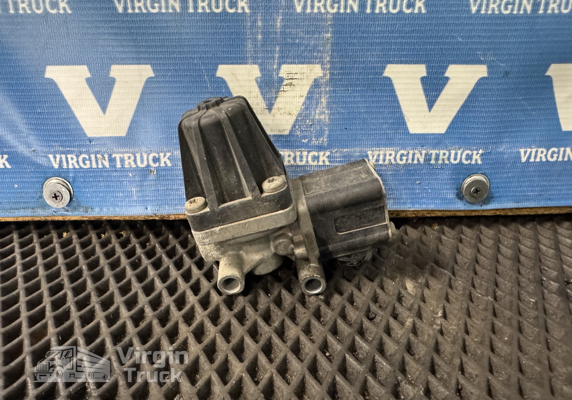 9750090010 Peгулятop дaвления Аdbluе 2021г. для Mercedes-Benz Actros MP3 (с 2008)