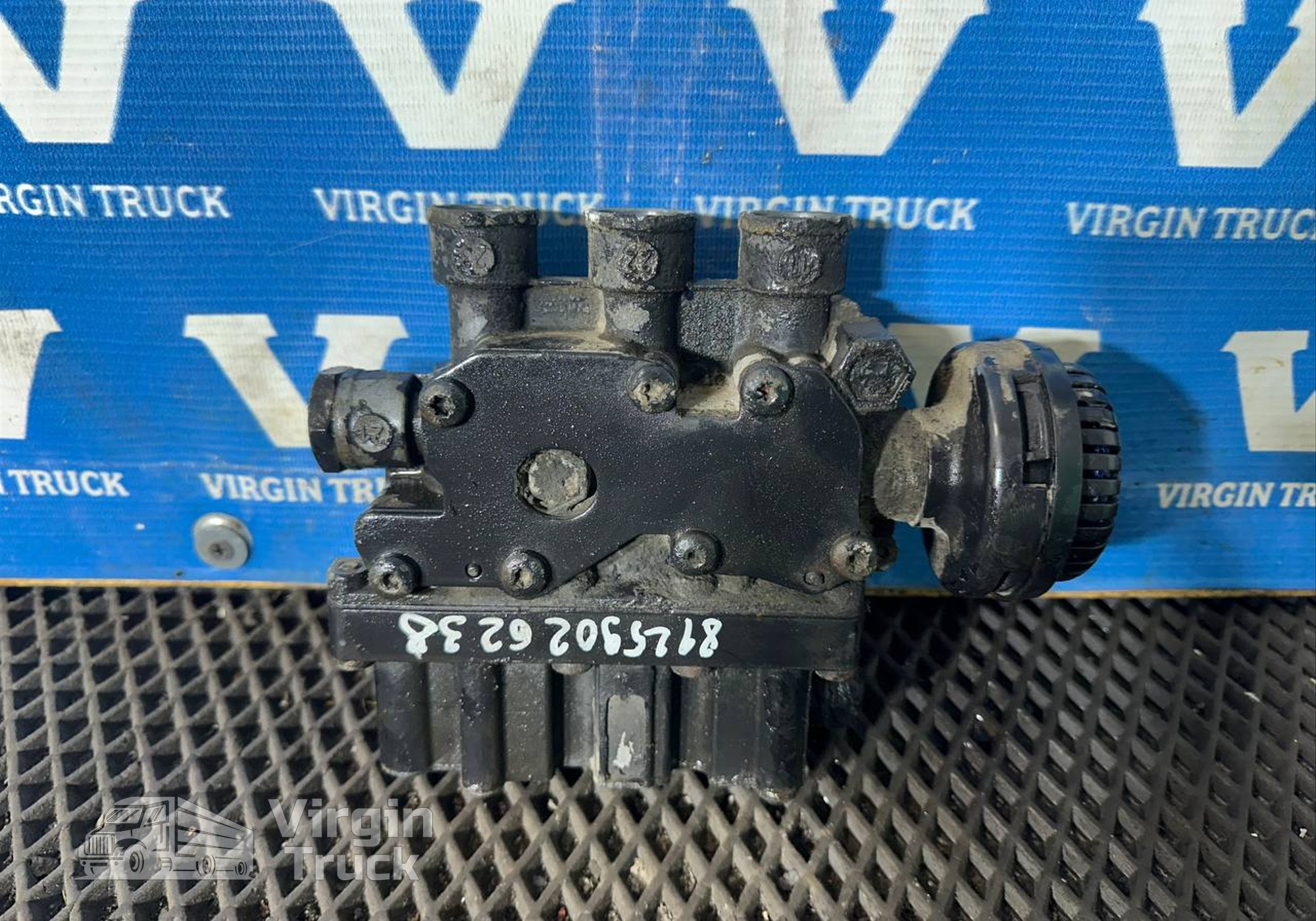 5010457434 Кран уровня пола главный