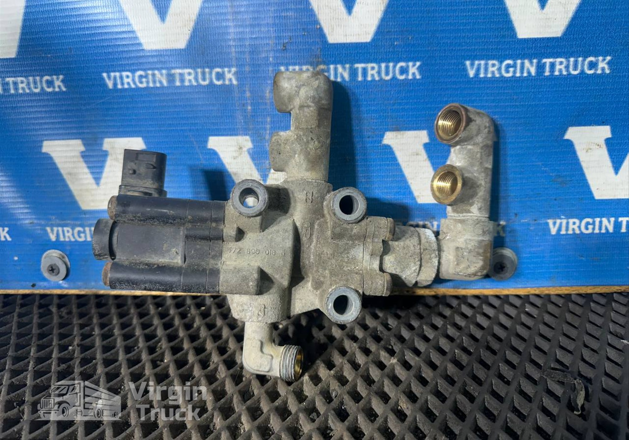 2158373 Клапан ускорительный для Scania 6-series P (с 2016)