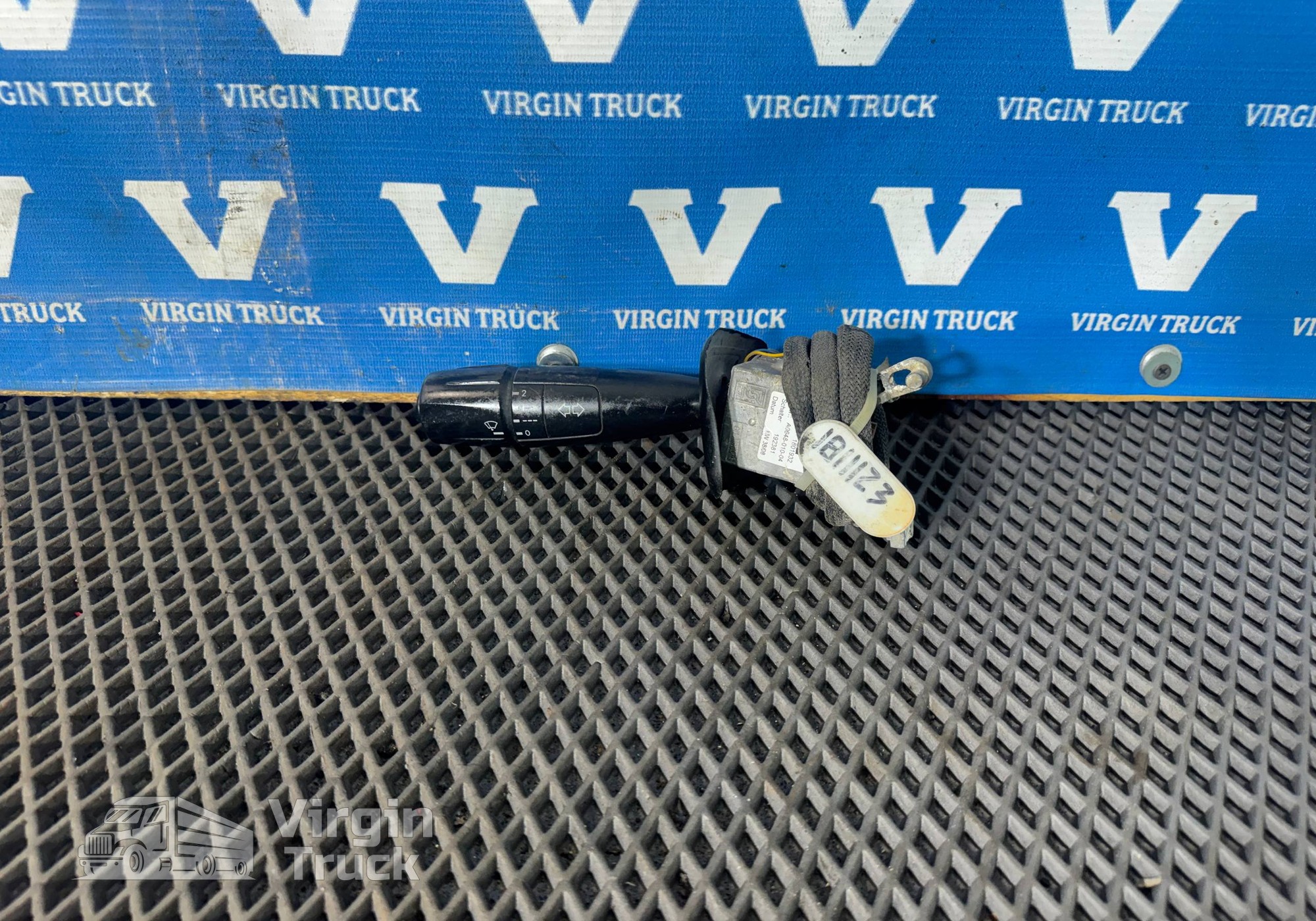 1892960 Переключатель поворотов подрулевой для Daf XF