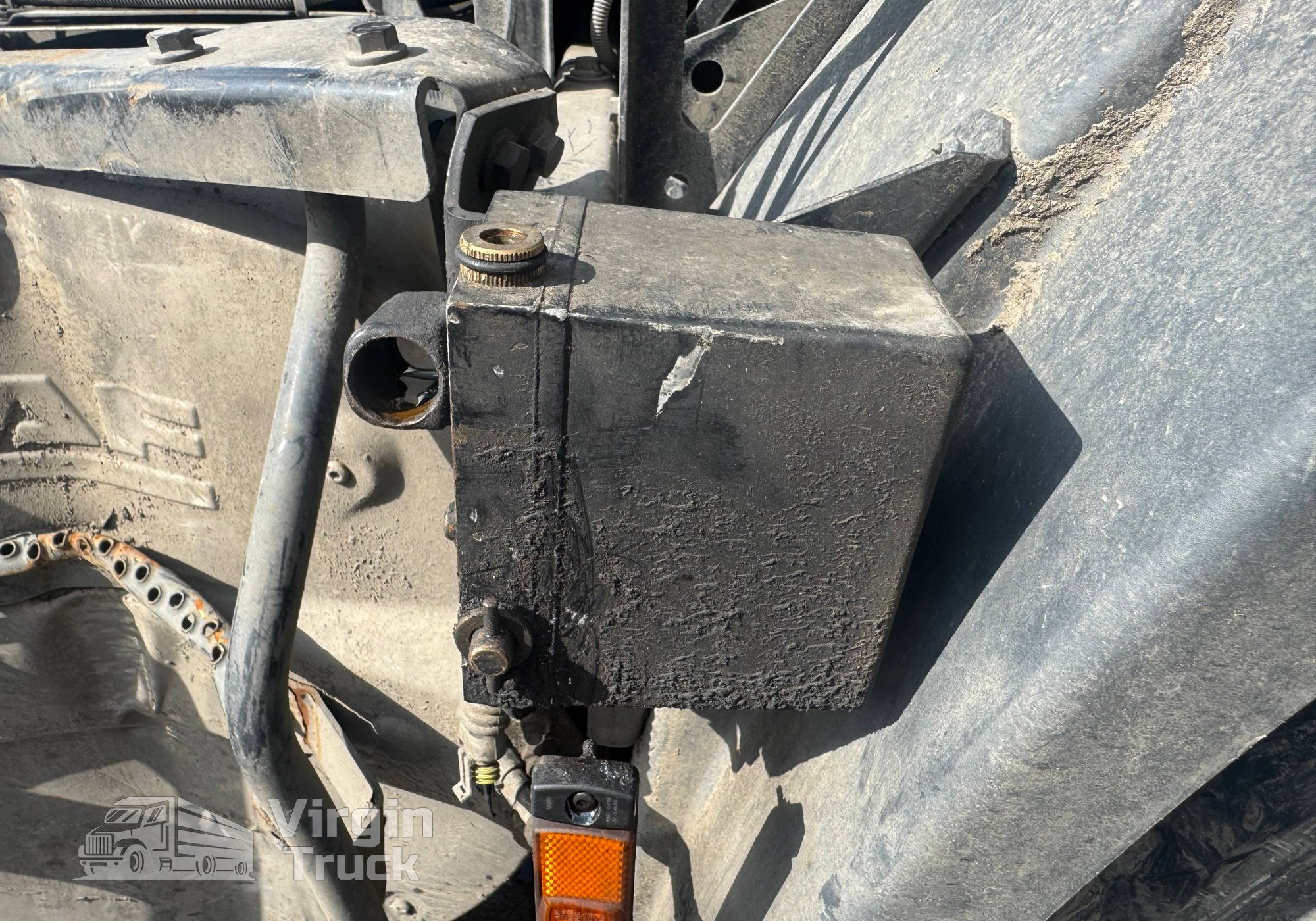 1450903 Насос подъема кабины 2019г.