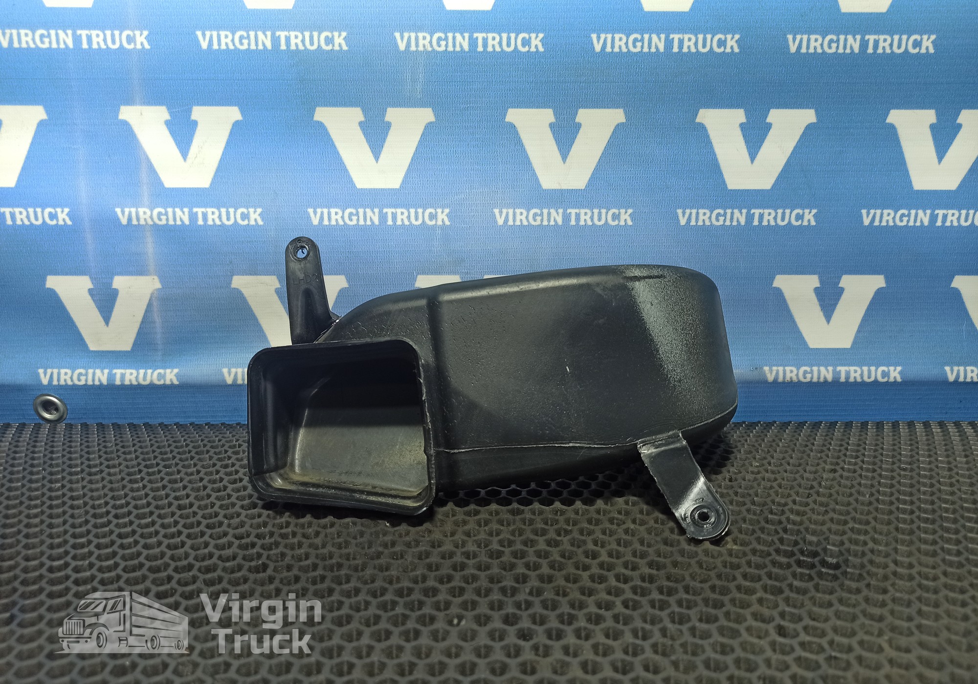 82166936 Воздуховод для Volvo FH 4 (с 2012)