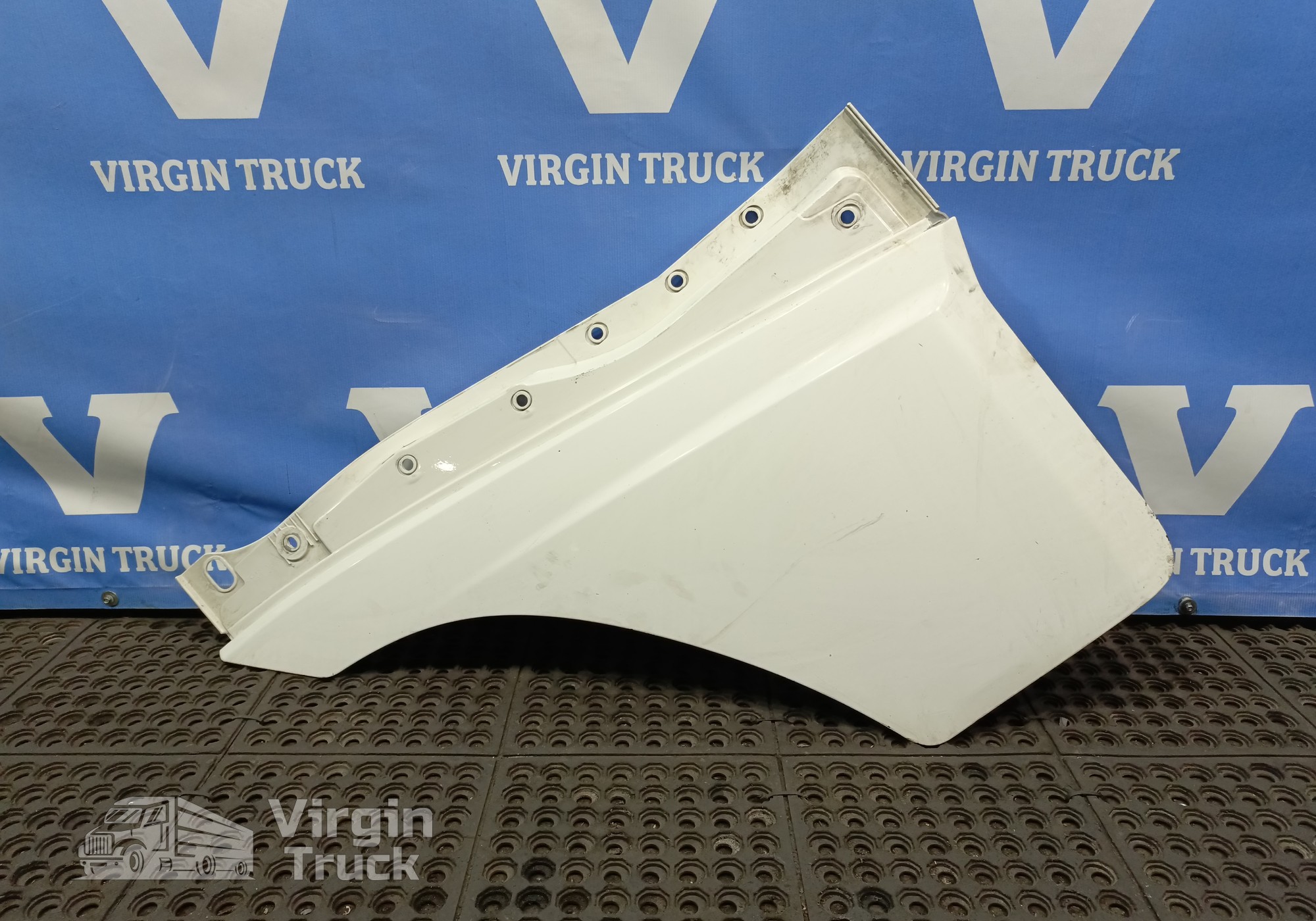 82178247 Продолжение двери правой для Volvo FH 3 (с 2008 по 2012)