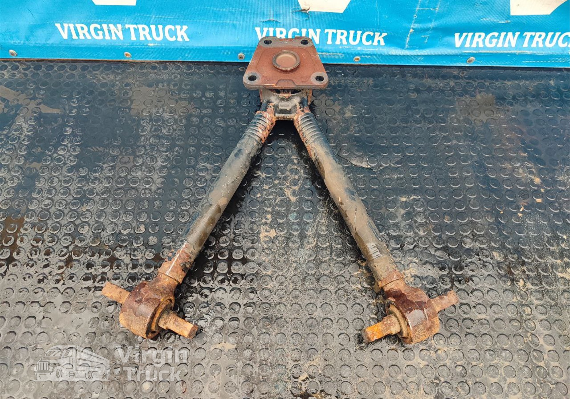 1817808 Тяга V-образная для Daf XF105 (с 2005)