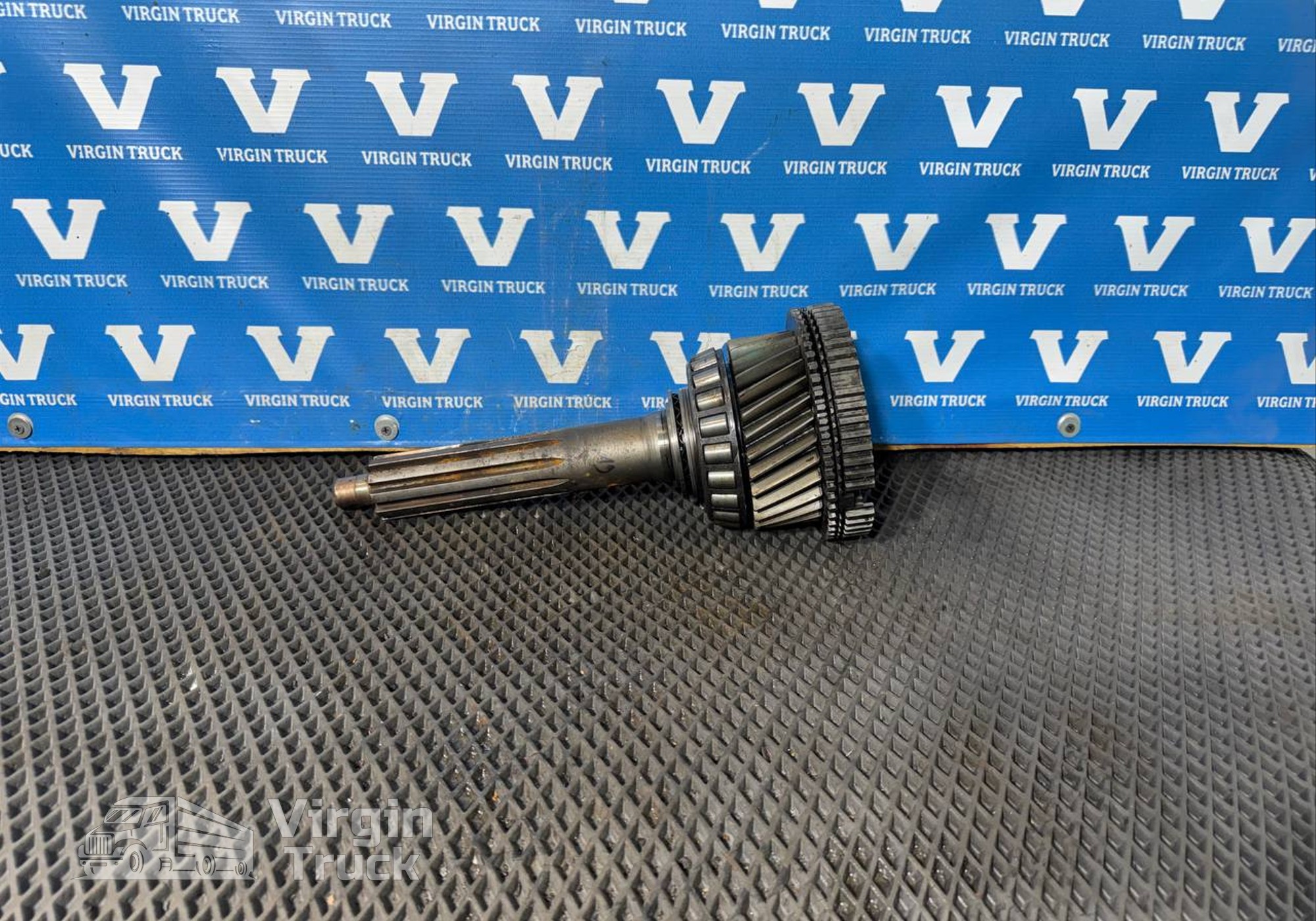 1356302100 Вал КПП первичный ZF 16S