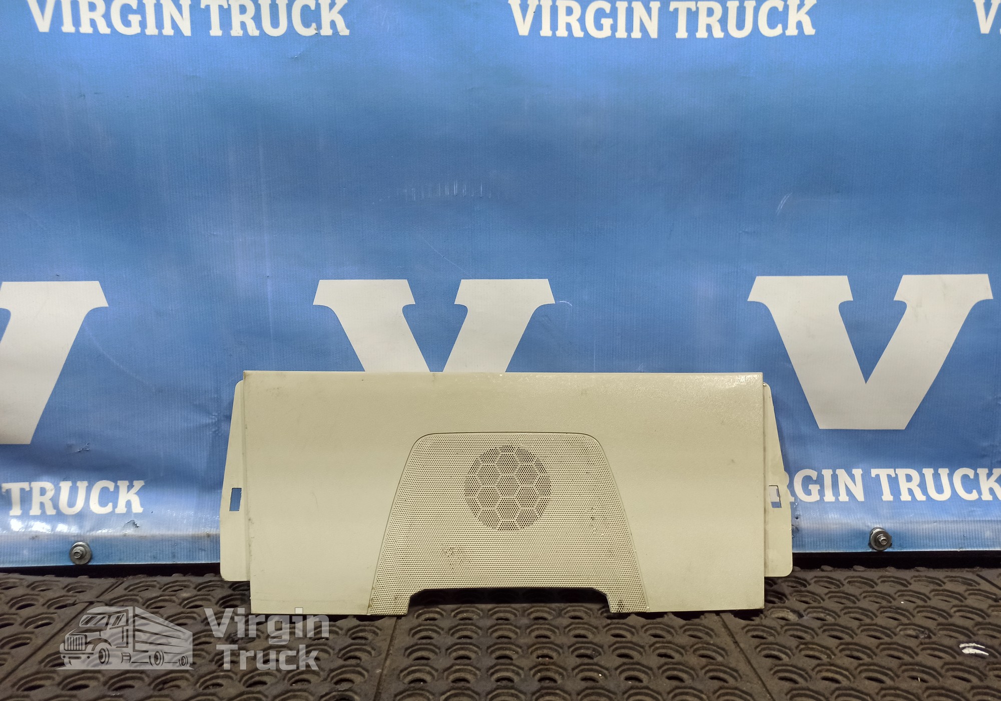 82269335 Накладка декоративная для Volvo FH 4 (с 2012)
