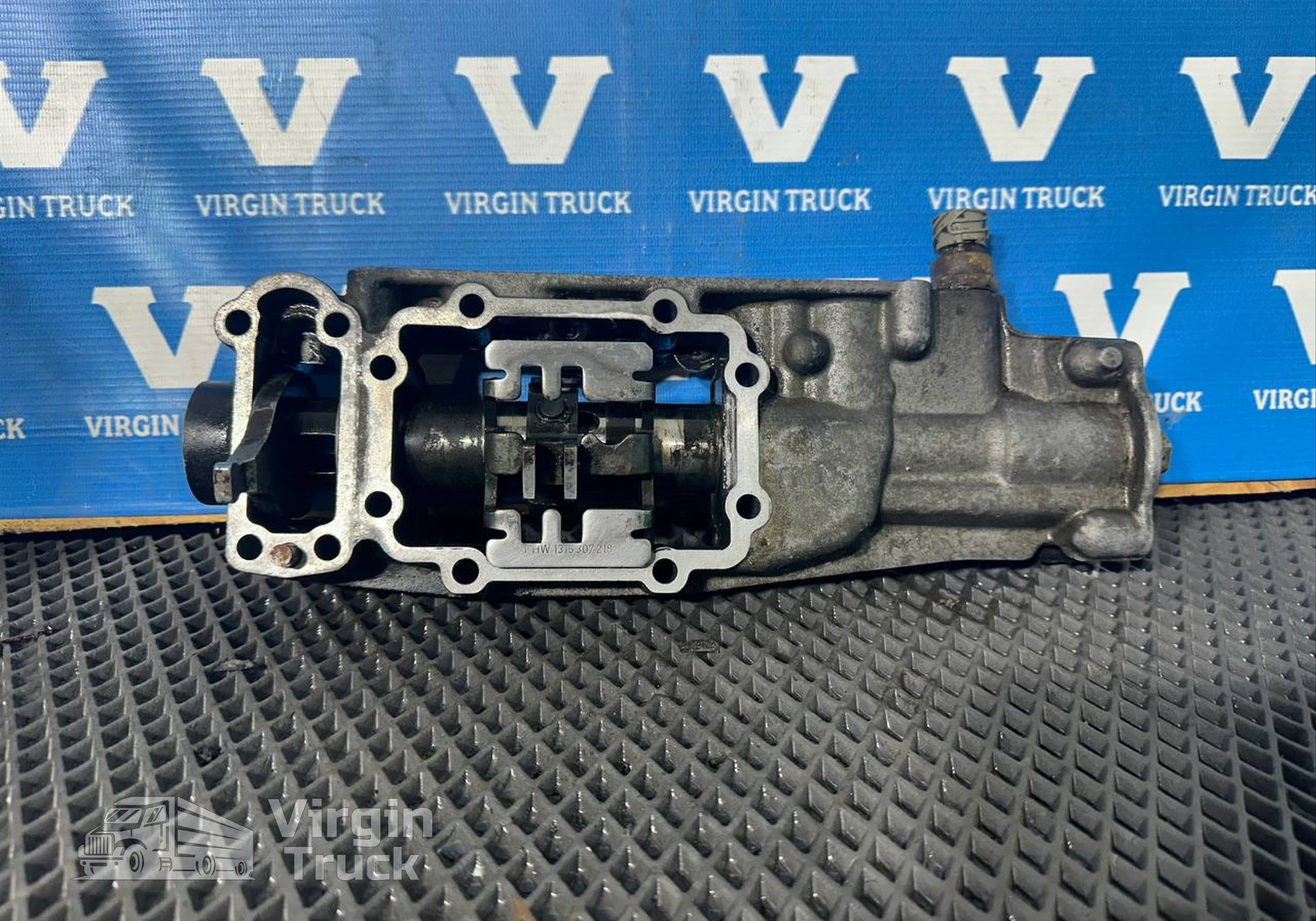 1315307424 Часть механизма выбора передач ZF для Man TGA (с 2000 по 2007)