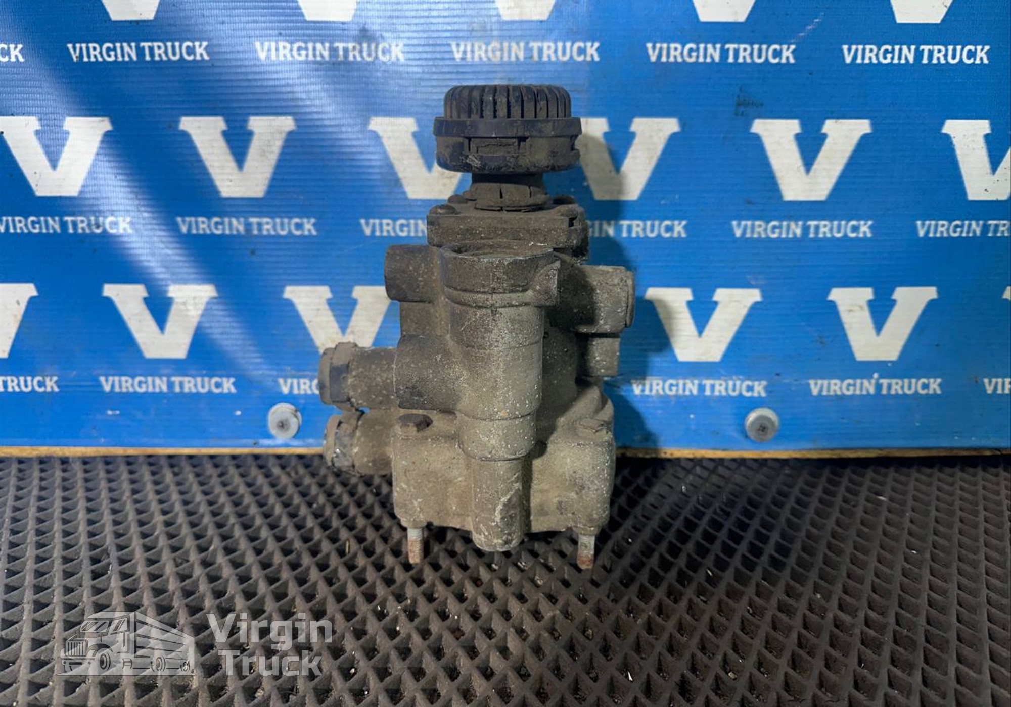 81523016189 Кран тормозной для Man TGS