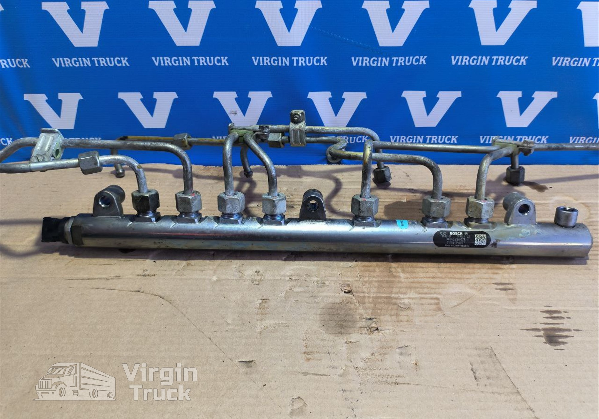 51103116077 Рейка топливная (рампа) с трубками в сборе для Man TGX II (с 2012)