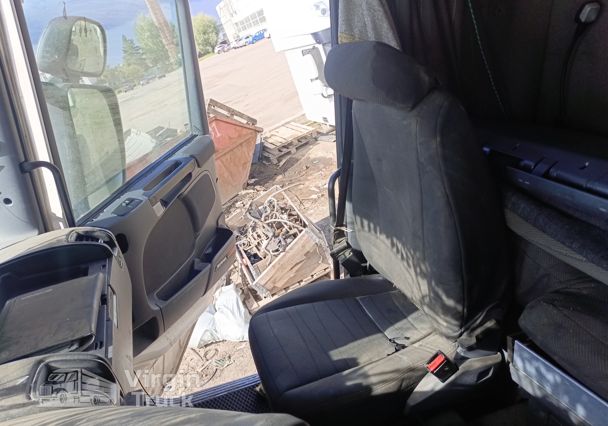 2401848 Сиденье пассажирское механическое для Scania 5-series