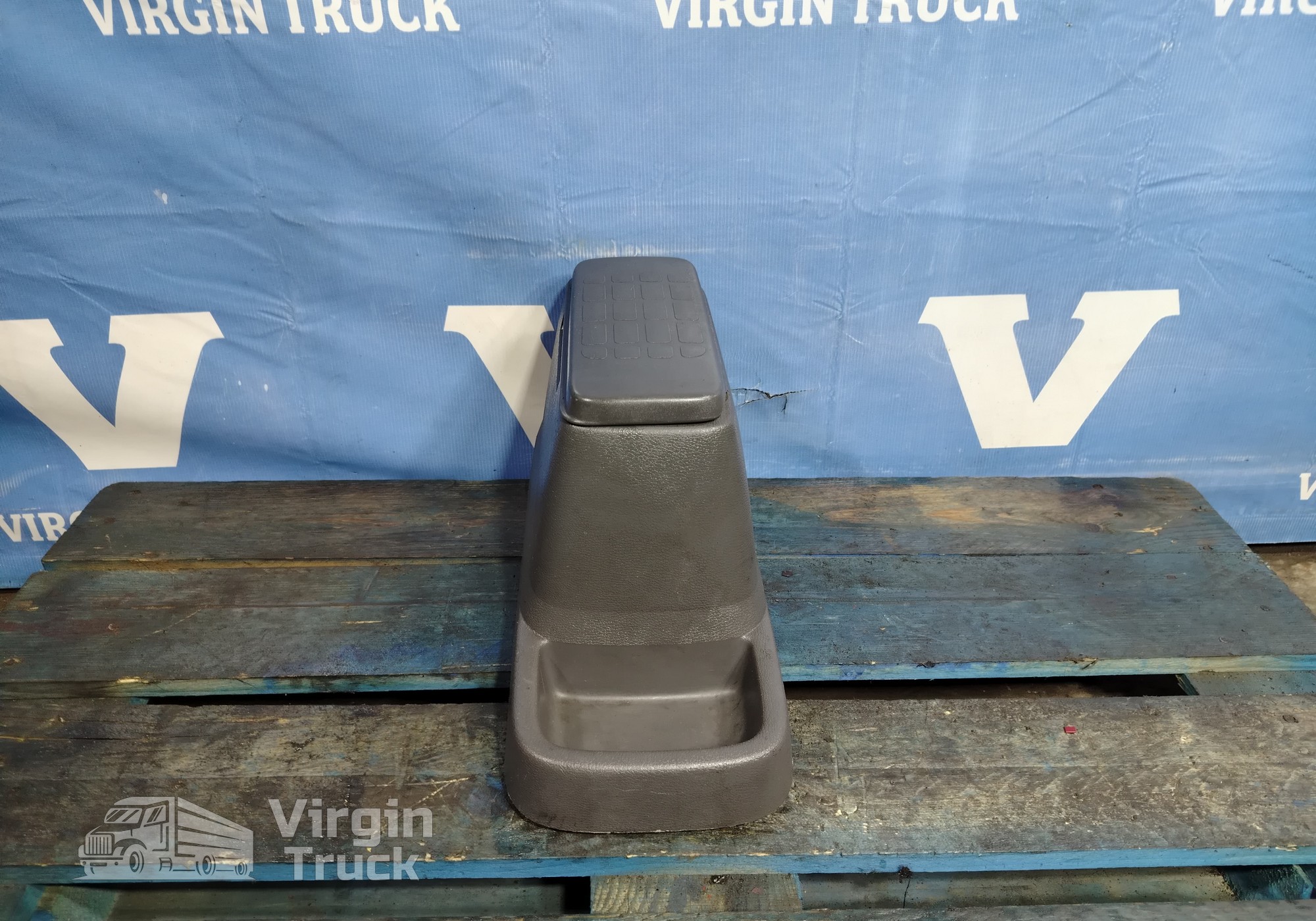 20497502 бордачок в салон для Volvo
