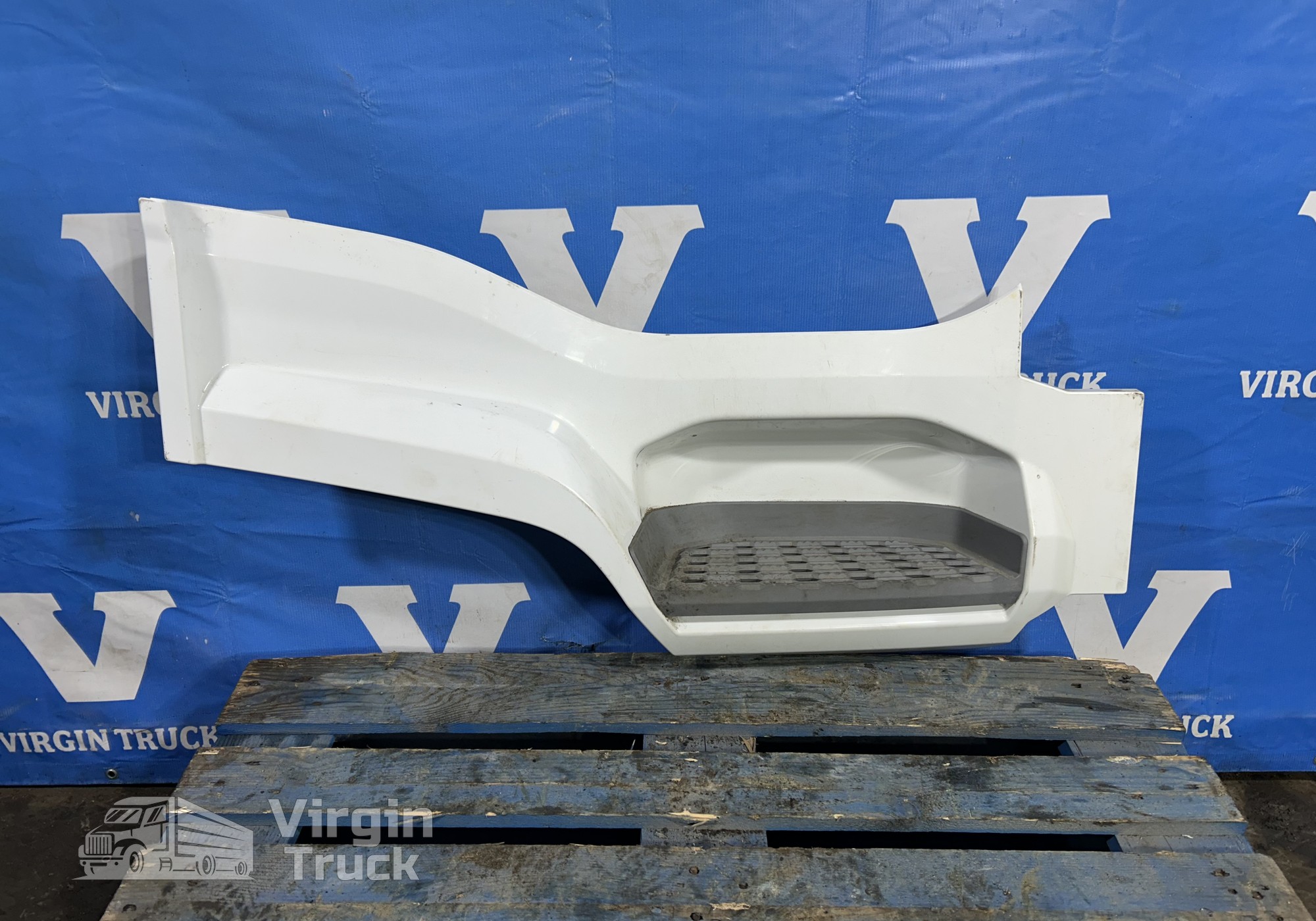 2249117 Подножка для Daf XG (с 2021)