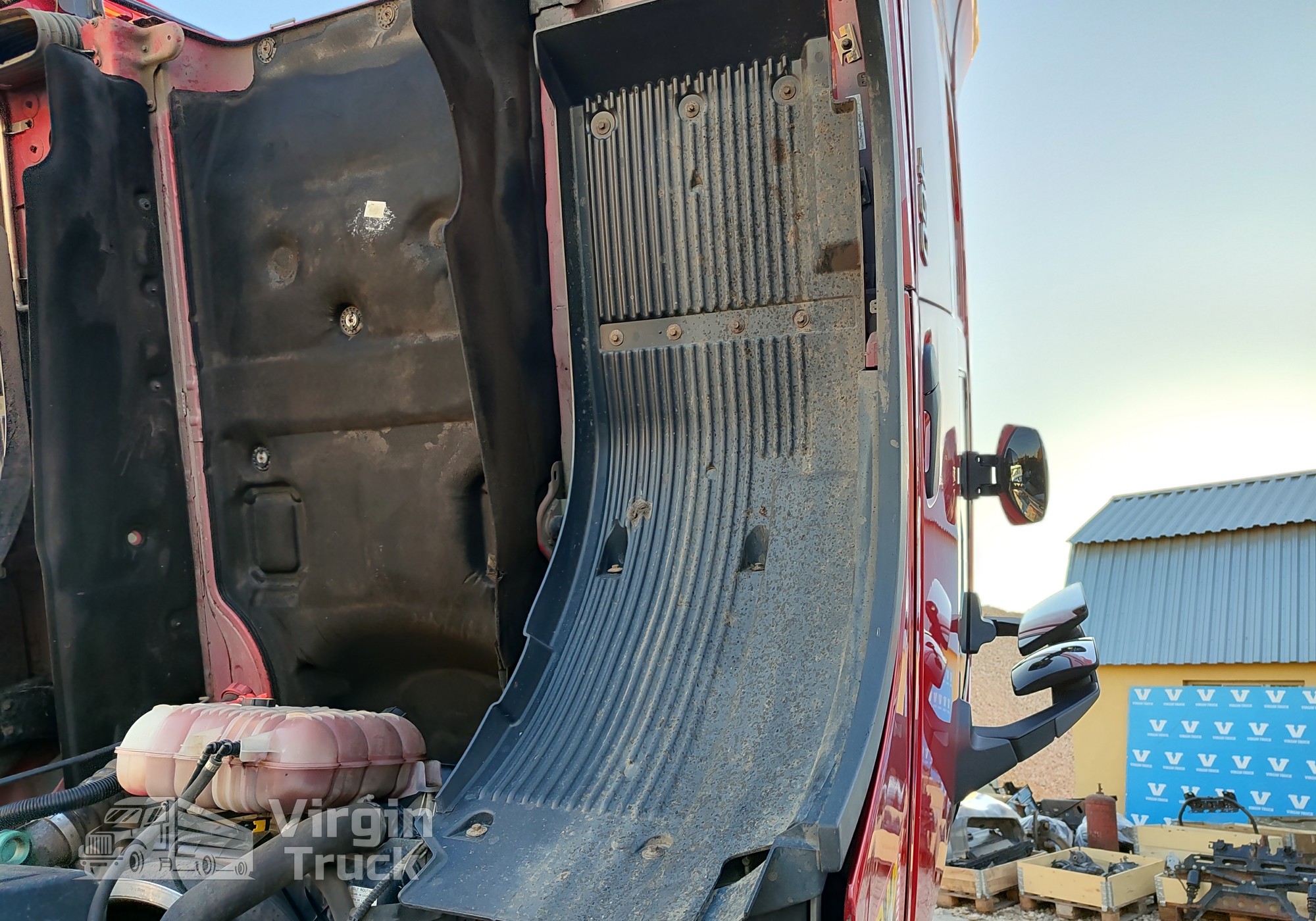 82141524 Крыло переднее правое для Volvo FH 4 (с 2012)