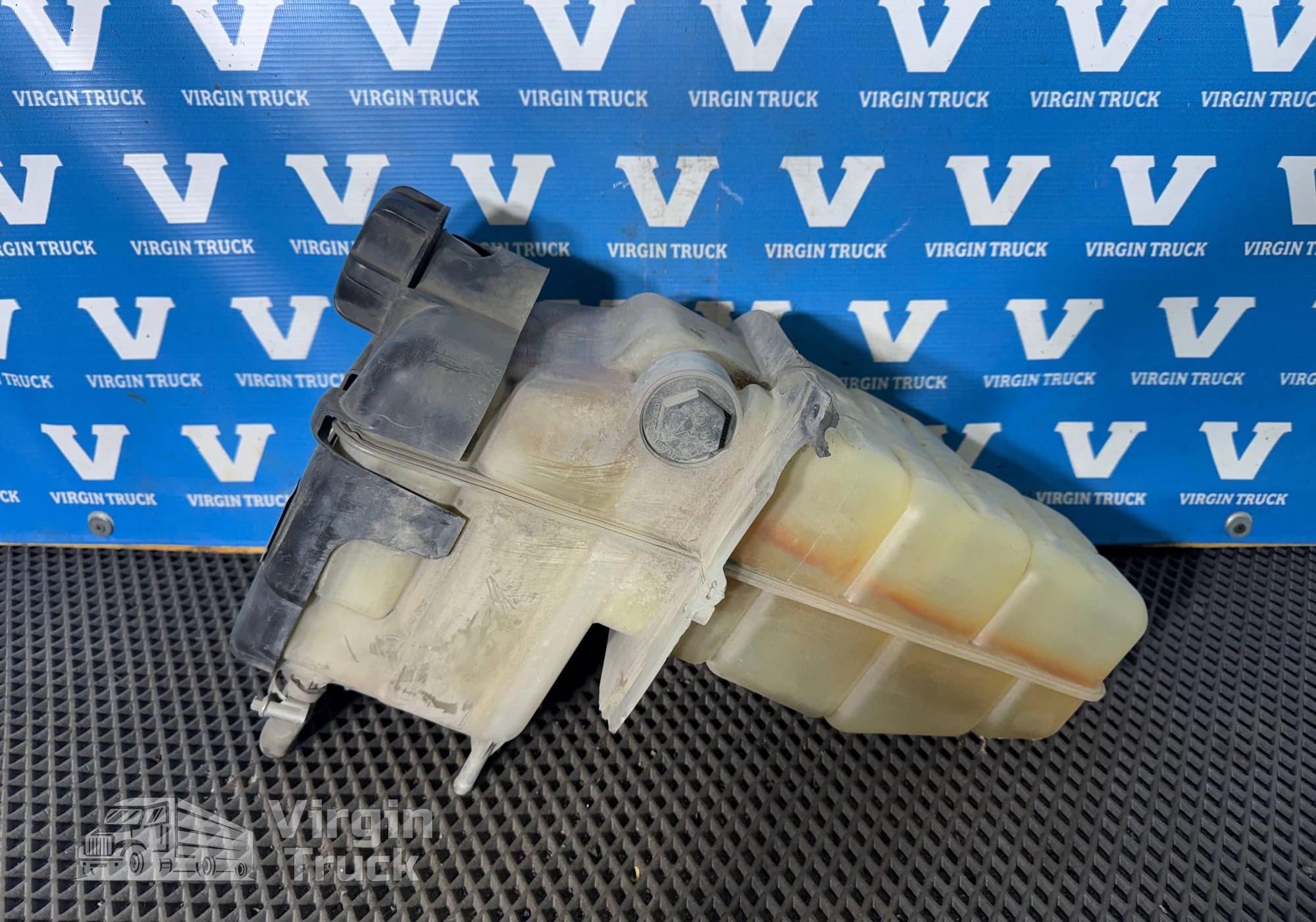 1882239 Бачок расширительный для Scania