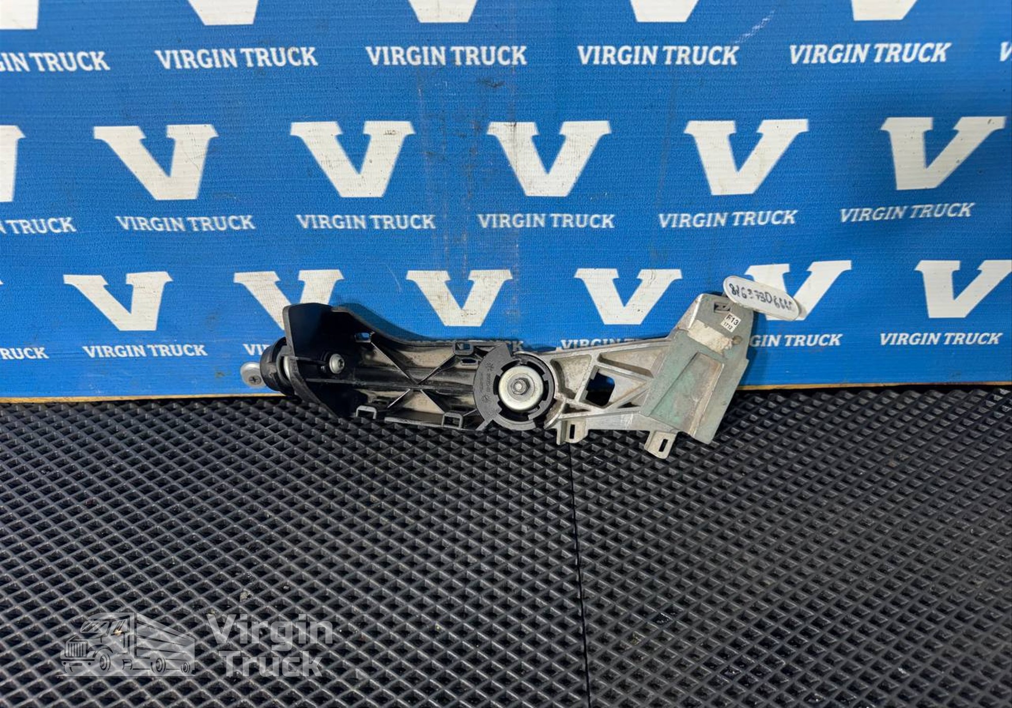 56908400 Кронштейн зеркала бокового для Man TGX II (с 2012)