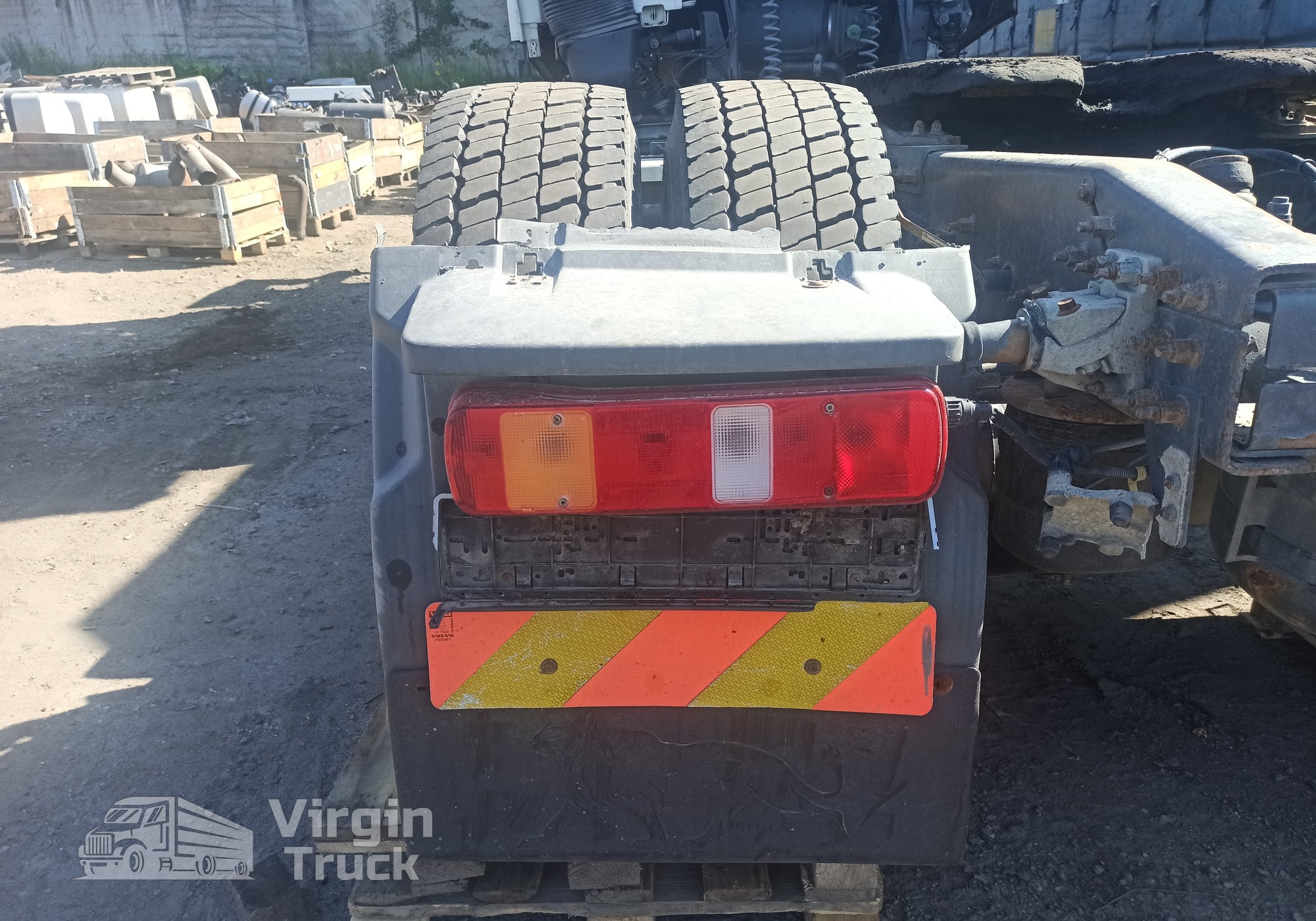 22087691 Крыло заднее левое с фонарем для Volvo FH 4 (с 2012)