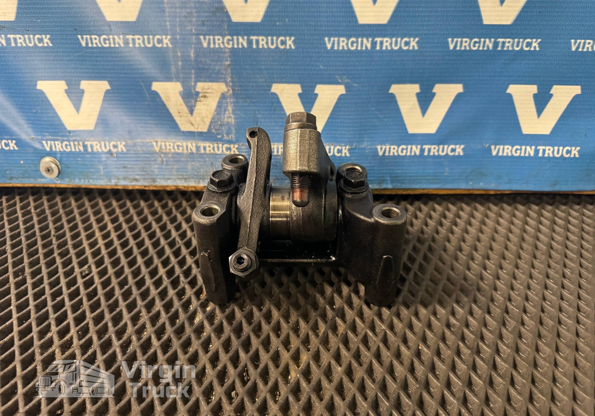 1858755 Вал рокеров 2019г. для Daf XF105 (с 2005)