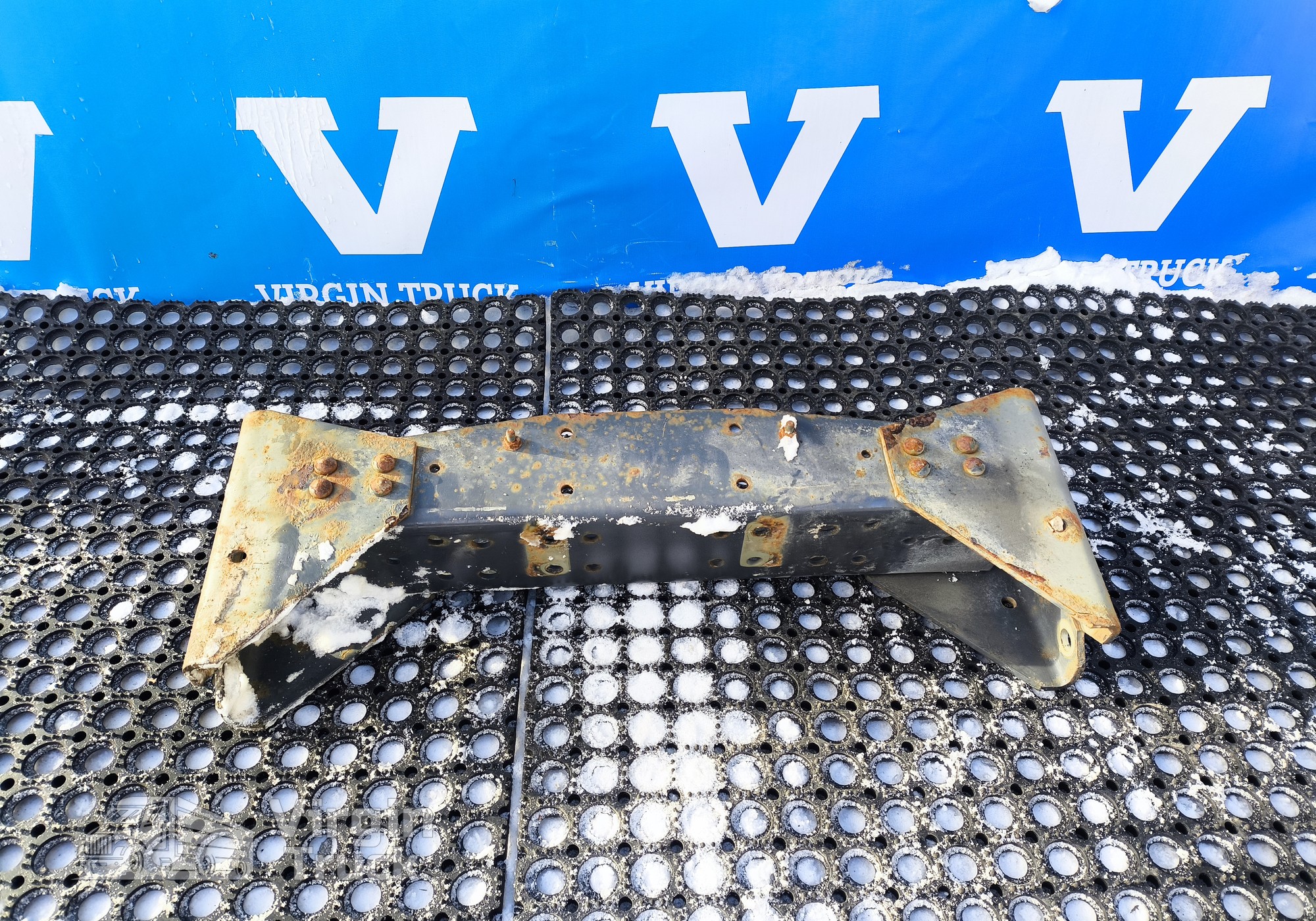 1341486 Траверса рамы поперечная для Daf XF105