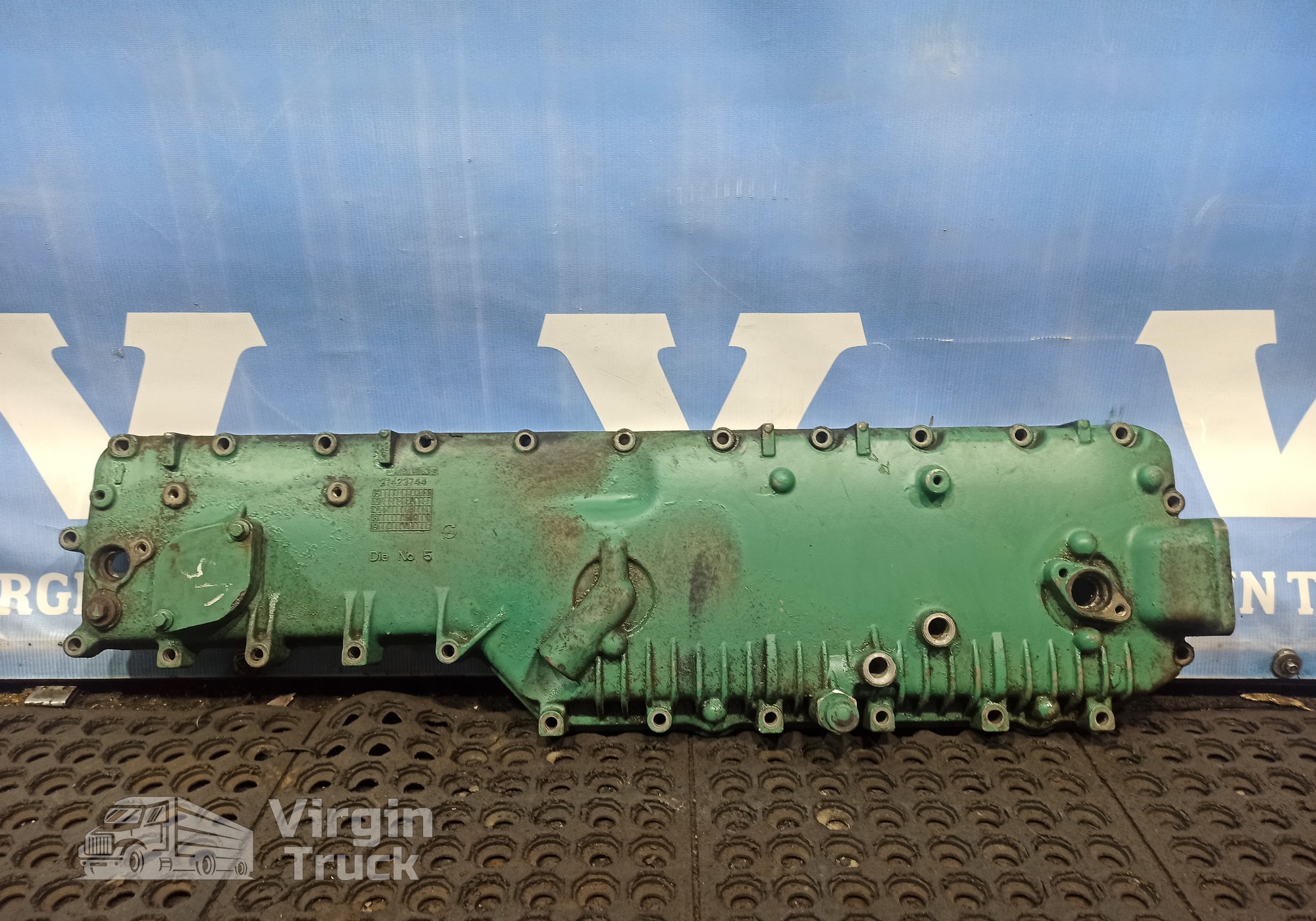 21423744 Крышка масляного радиатора для Volvo FH 4 (с 2012)