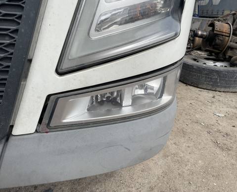 22332595 Фара противотуманная левая для Volvo FH 4 (с 2012)
