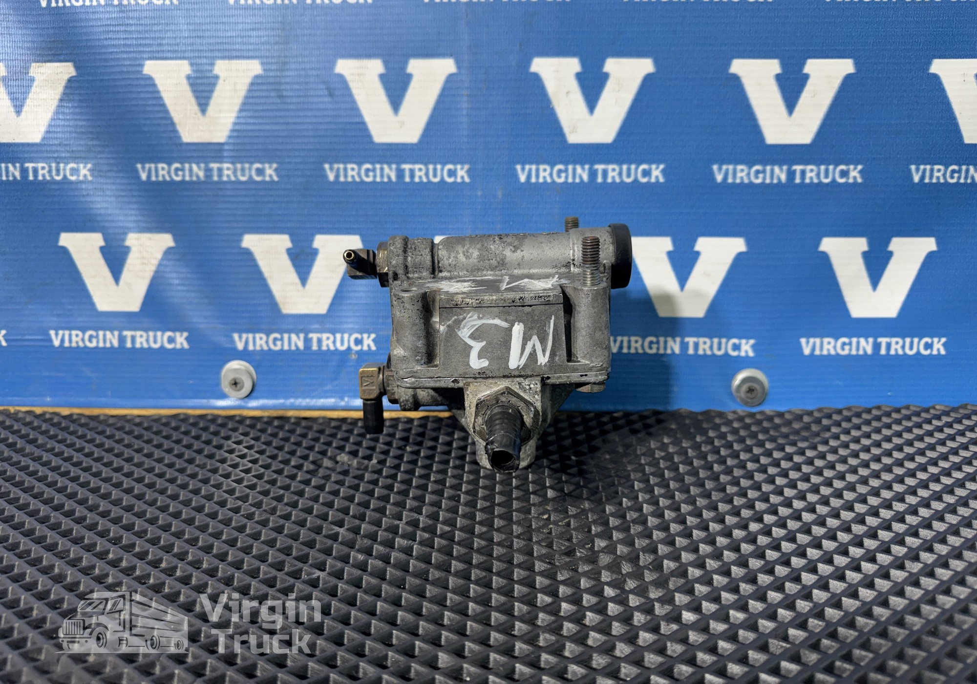 1808338 Клапан ускорительный для Renault Premium