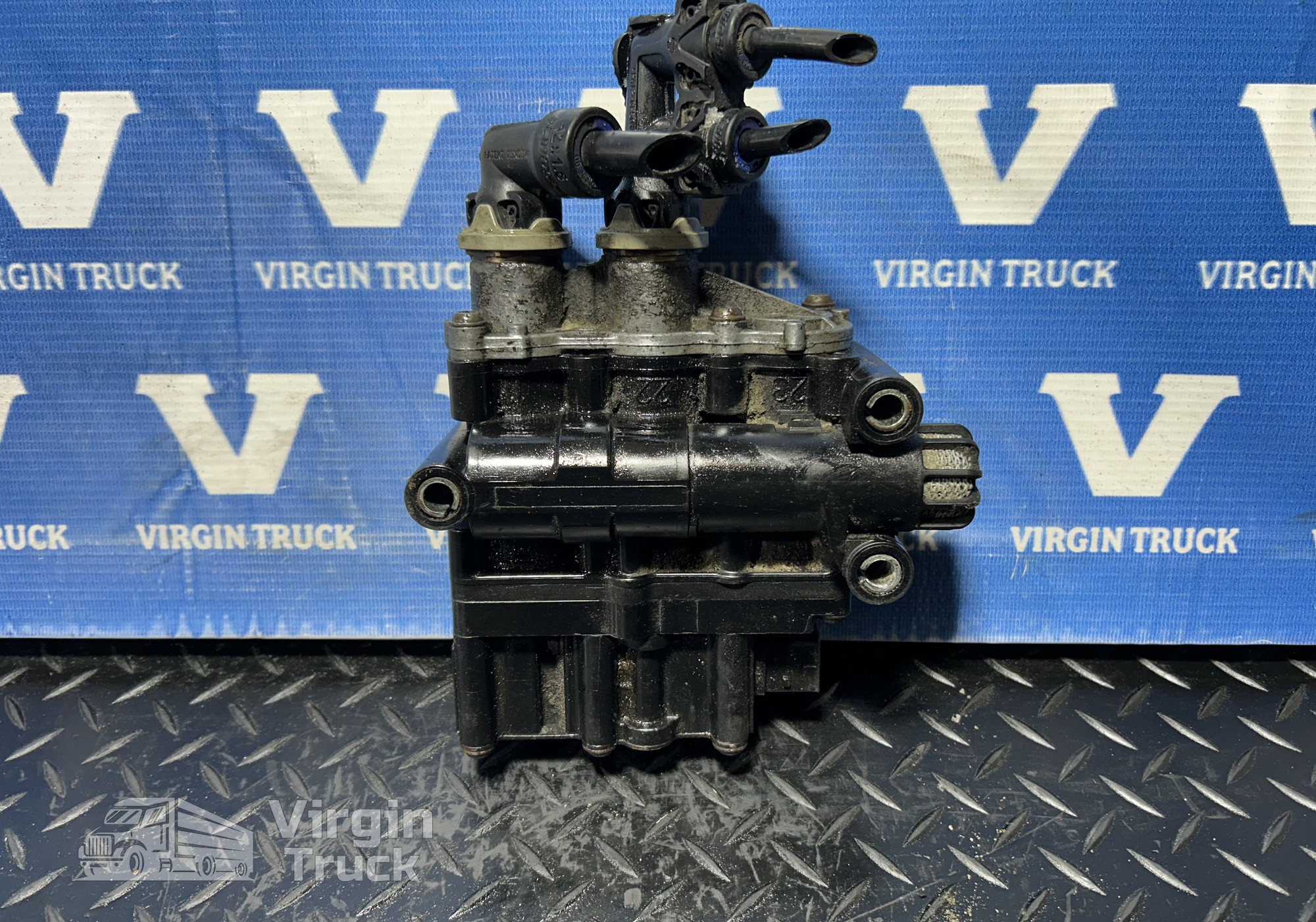 1889796 Кран уровня пола главный для Scania 5-series R (с 2004 по 2016)