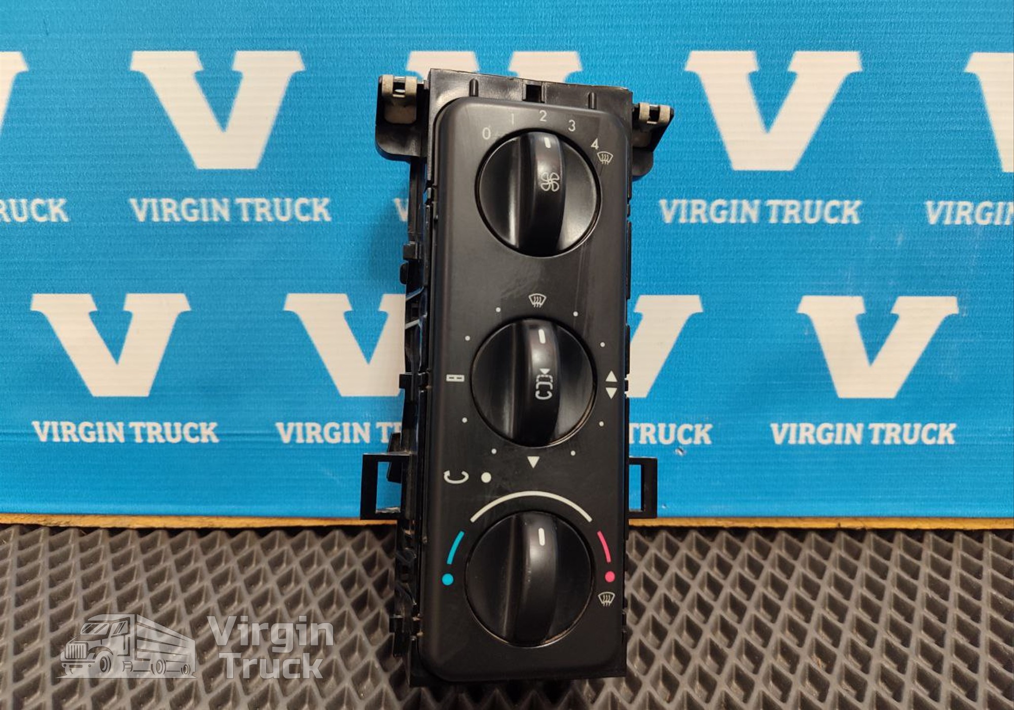A9438200026 Блок управления отопителем для Mercedes-Benz Actros MP3 (с 2008)