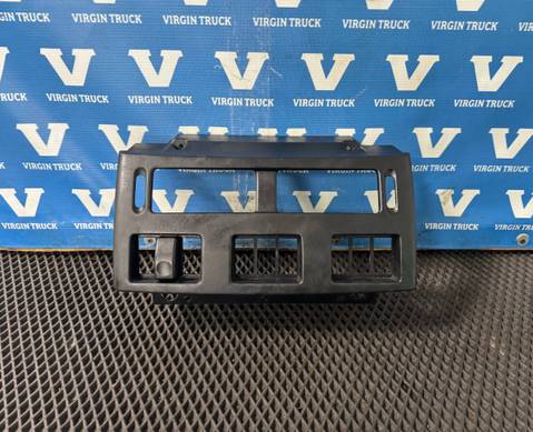 1304866 Накладка панели приборов для Daf XF105