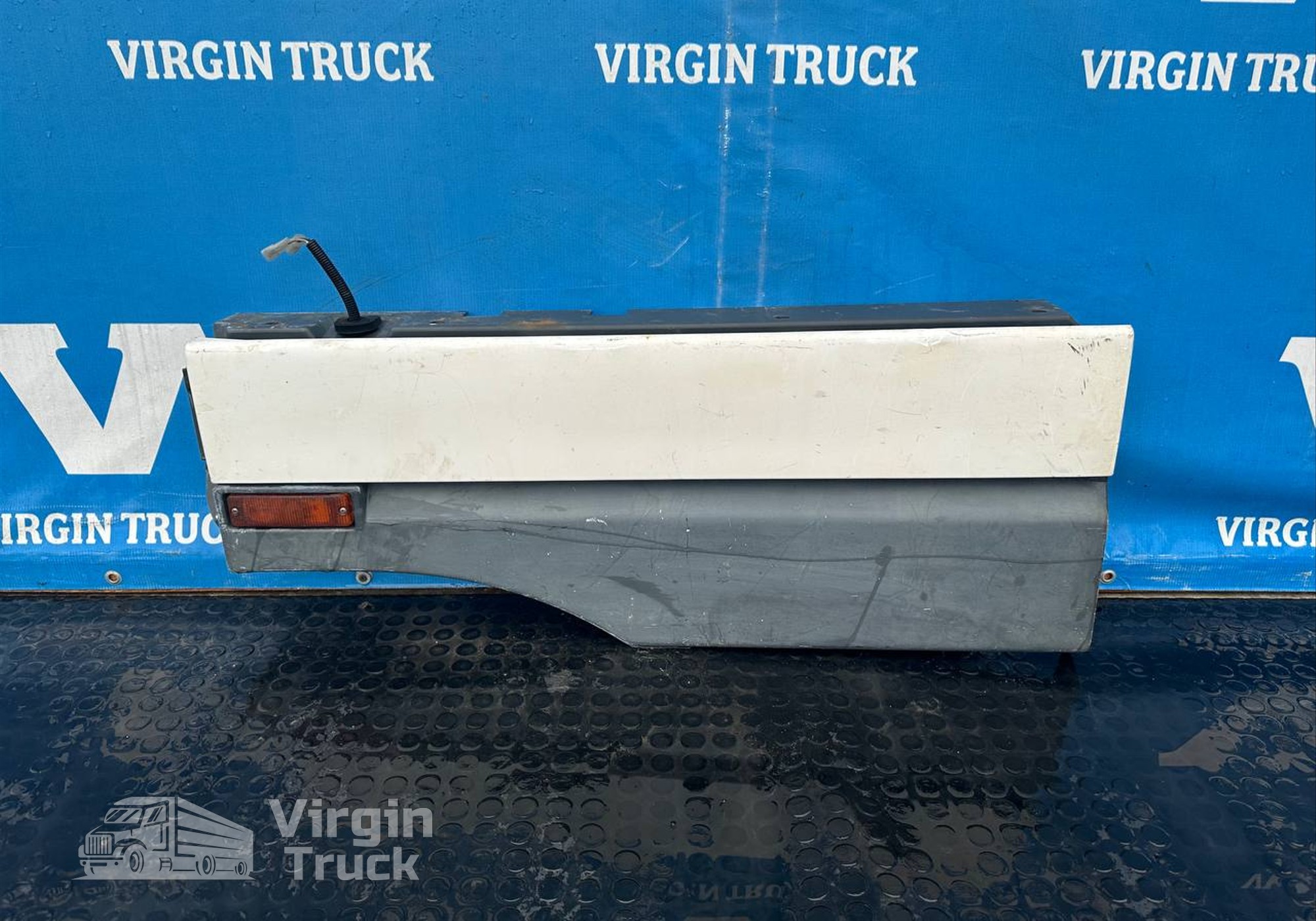 1814171 Продолжение крыла левого для Daf XF105