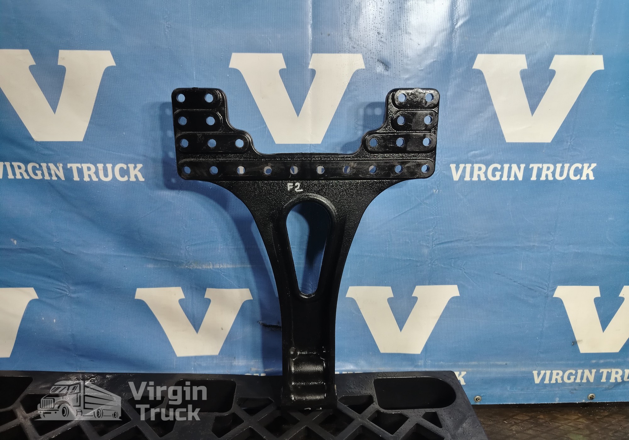 29124412001 Кронштейн реактивной тяги для Faw J7 (с 2018)