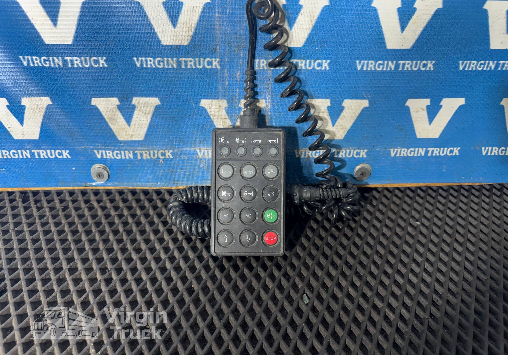 4460562500 Пульт управления пневмоподвеской 2019г.