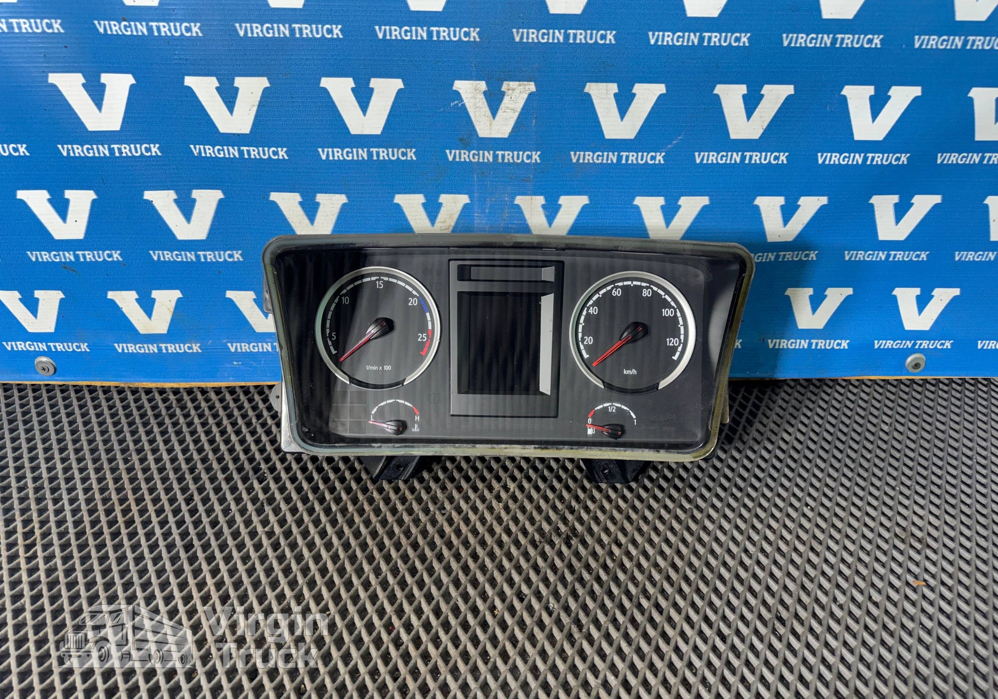 2435186 Панель приборов для Scania 5-series R (с 2004 по 2016)