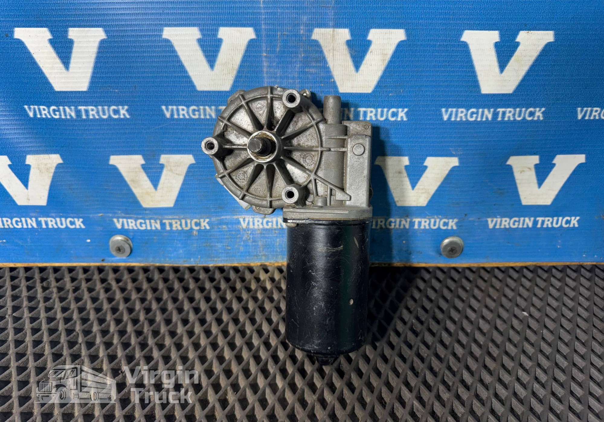 1254891 Моторчик стеклоочистителя 24V для Daf XF105