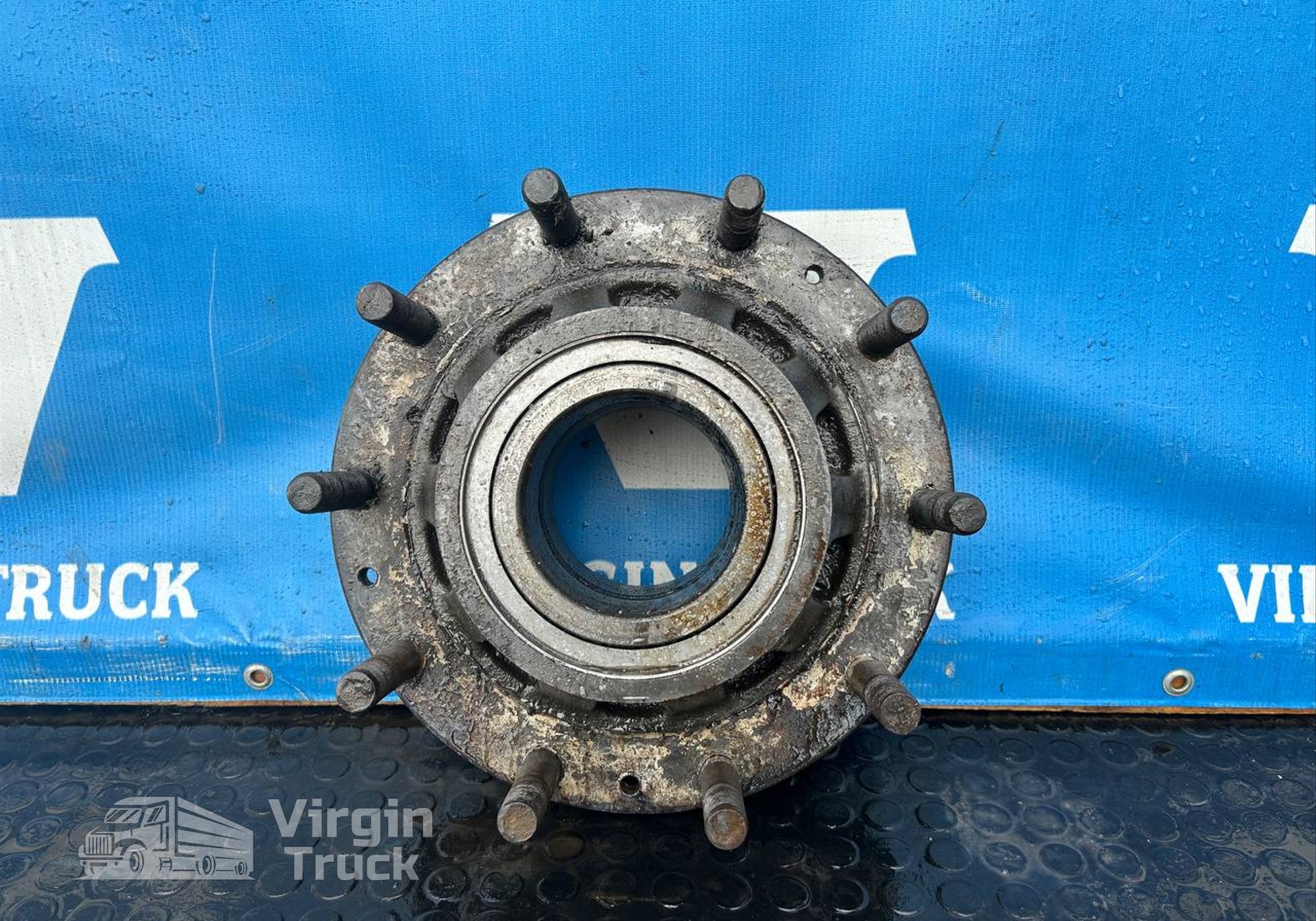 81357013174 Ступица задняя