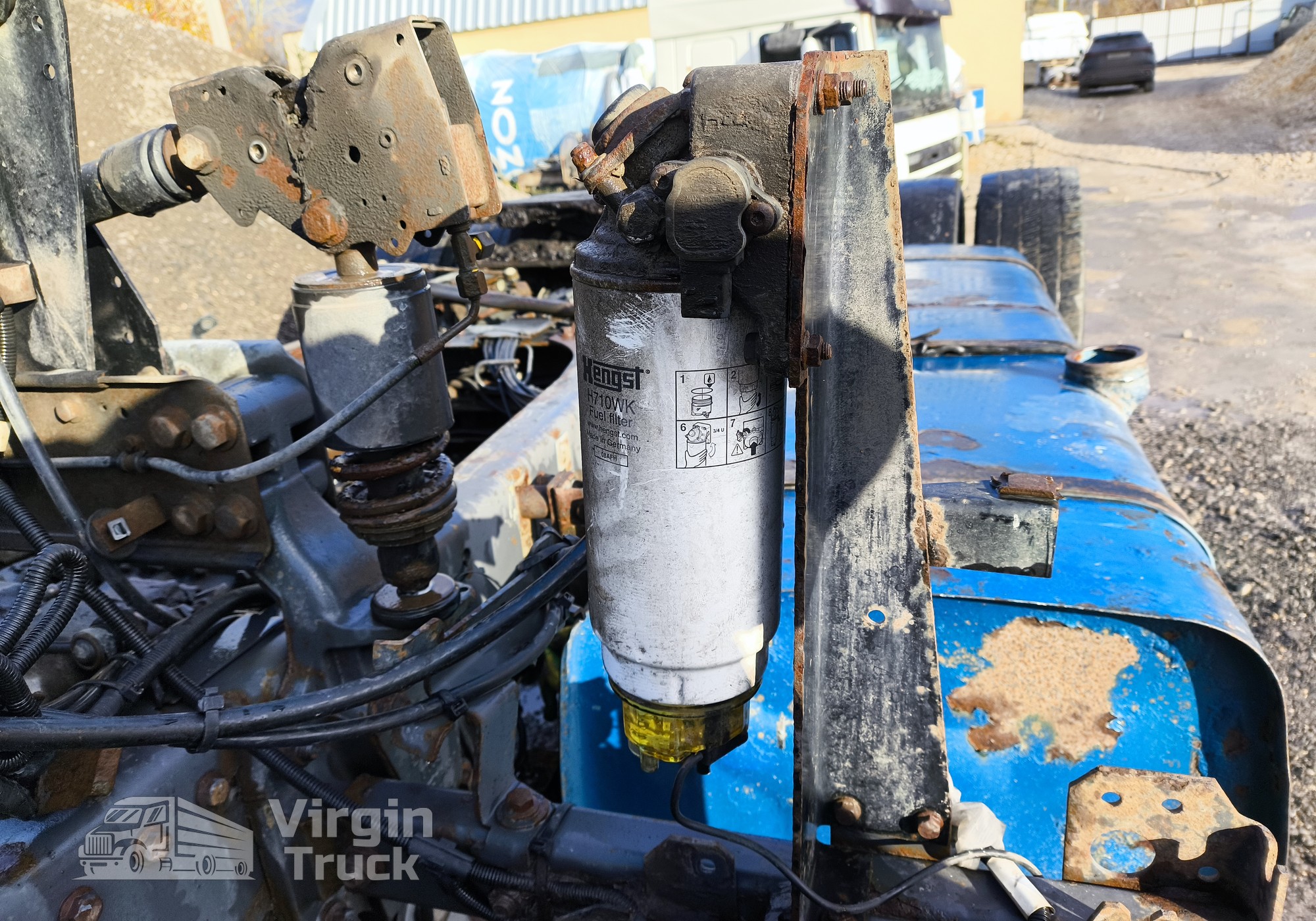 1828070 Сепаратор топливный