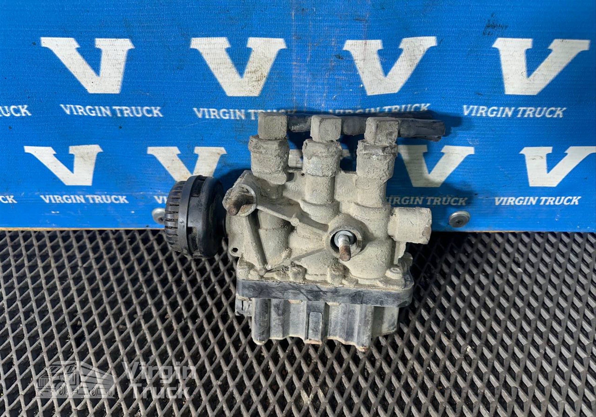 5010457434 Кран уровня пола главный для Man TGA