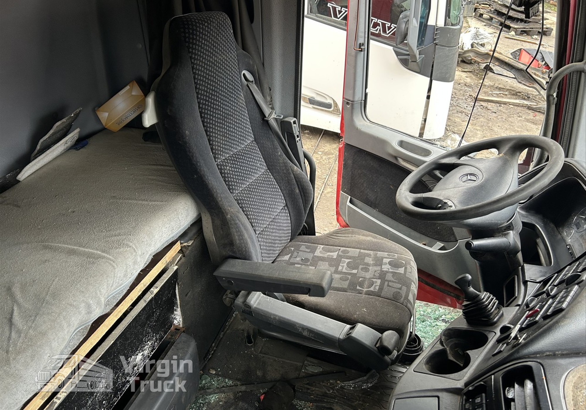 A9439106002 Сиденье переднее левое для Mercedes-Benz Axor III (с 2010)