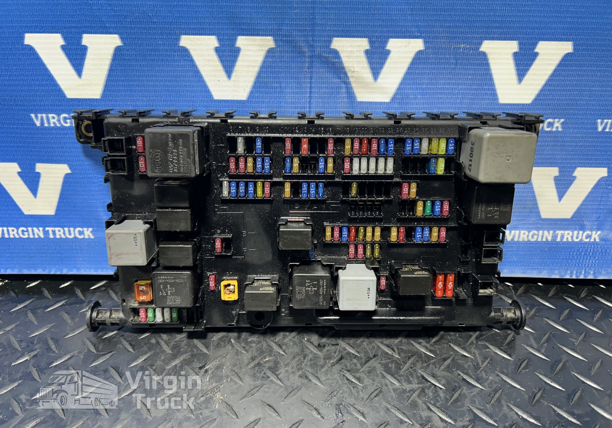 1925270 Блок предохранителей для Daf XF106 (с 2012)