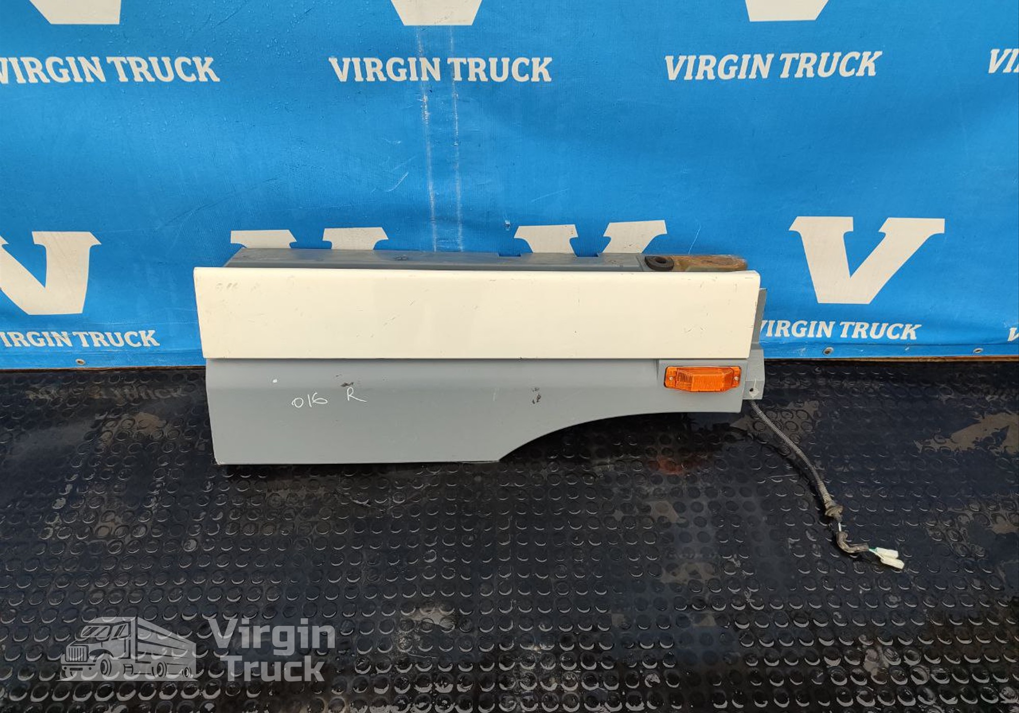 1855611 Продолжение крыла правого для Daf XF95